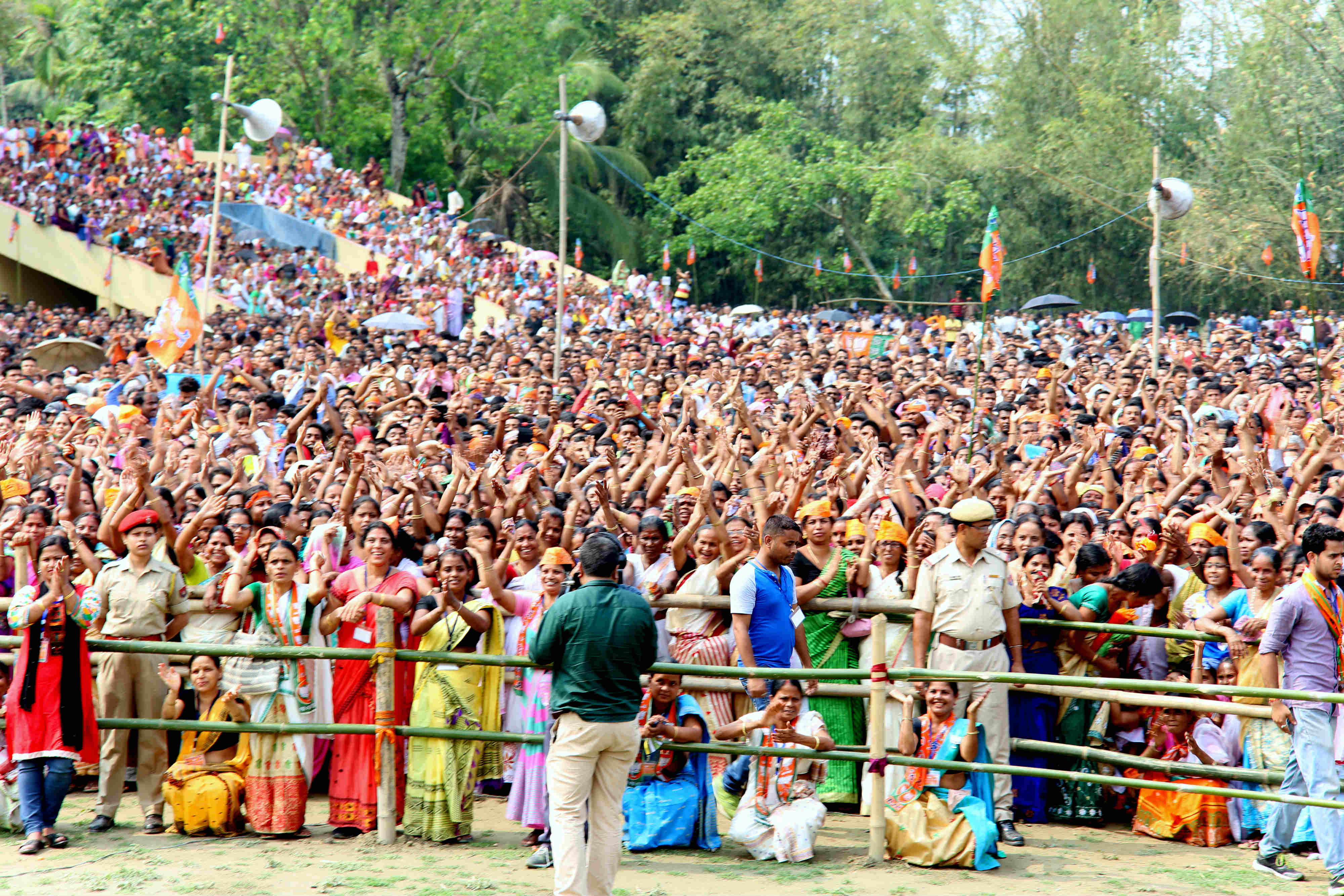 à¤­à¤¾à¤°à¤¤à¥€à¤¯ à¤œà¤¨à¤¤à¤¾ à¤ªà¤¾à¤°à¥à¤Ÿà¥€ à¤•à¥‡ à¤°à¤¾à¤·à¥à¤Ÿà¥à¤°à¥€à¤¯ à¤…à¤§à¥à¤¯à¤•à¥à¤· à¤¶à¥à¤°à¥€ à¤…à¤®à¤¿à¤¤ à¤¶à¤¾à¤¹ à¤¦à¥à¤µà¤¾à¤°à¤¾ à¤…à¤¸à¤® à¤•à¥‡ à¤¨à¤²à¤¬à¤¾à¥œà¥€, à¤§à¤°à¤®à¤ªà¥à¤°, à¤ªà¤²à¤¾à¤¶à¤¬à¤¾à¥œà¥€ à¤”à¤° à¤®à¤‚à¤—à¤²à¤¦à¤¾à¤ˆ à¤•à¥€ à¤°à¥ˆà¤²à¥€ à¤®à¥‡à¤‚ à¤¦à¤¿à¤ à¤—à¤ à¤¸à¤‚à¤¬à¥‹à¤§à¤¨ à¤•à¥‡ à¤®à¥à¤–à¥à¤¯ à¤¬à¤¿à¤‚à¤¦à¥