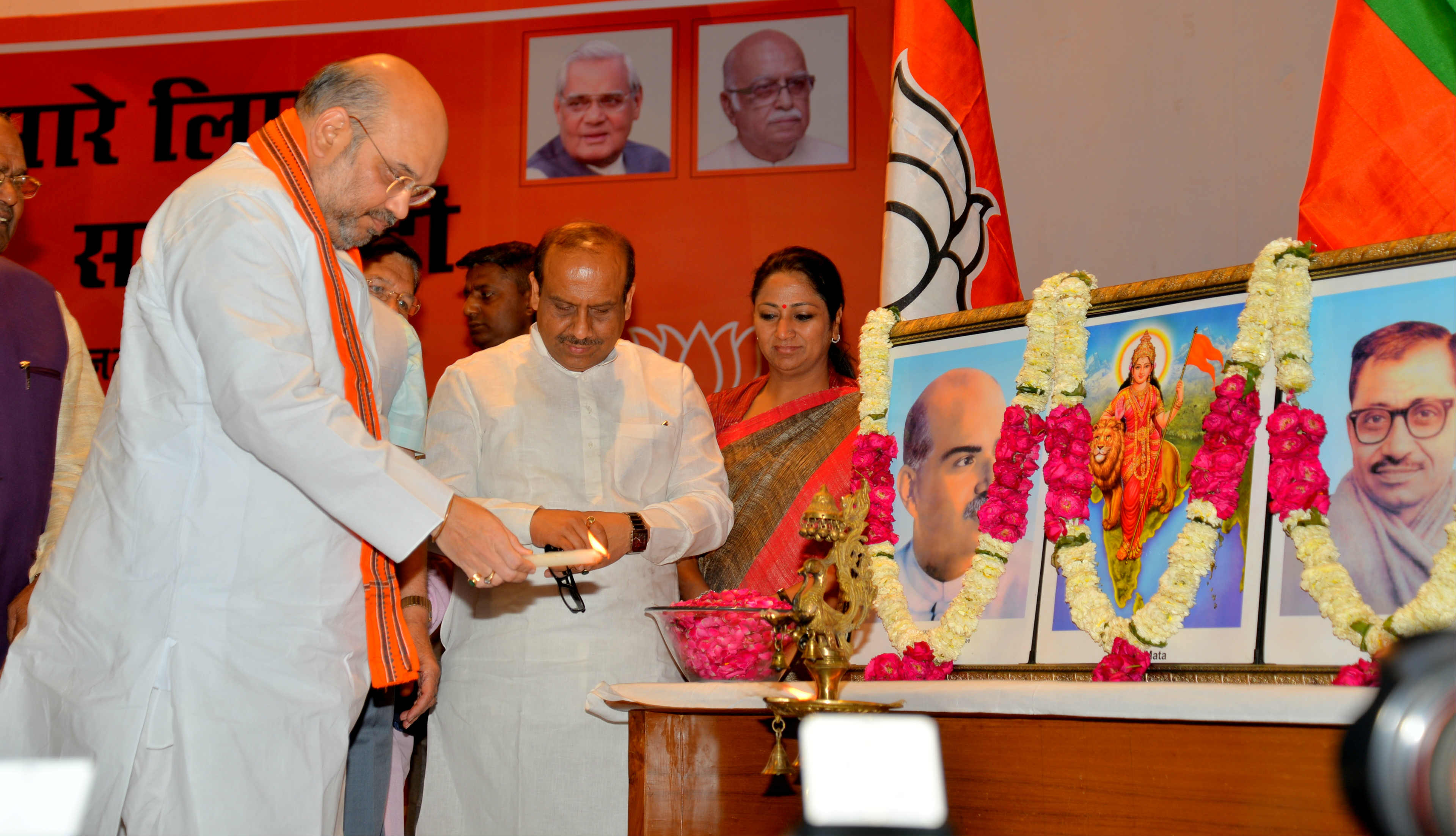 à¤­à¤¾à¤°à¤¤à¥€à¤¯ à¤œà¤¨à¤¤à¤¾ à¤ªà¤¾à¤°à¥à¤Ÿà¥€ à¤•à¥‡ à¤°à¤¾à¤·à¥à¤Ÿà¥à¤°à¥€à¤¯ à¤…à¤§à¥à¤¯à¤•à¥à¤· à¤¶à¥à¤°à¥€ à¤…à¤®à¤¿à¤¤ à¤¶à¤¾à¤¹ à¤¦à¥à¤µà¤¾à¤°à¤¾ à¤¨à¤ˆ à¤¦à¤¿à¤²à¥à¤²à¥€ à¤•à¥‡ à¤®à¤¾à¤µà¤²à¤‚à¤•à¤° à¤¹à¥‰à¤² à¤®à¥‡à¤‚ à¤­à¤¾à¤œà¤ªà¤¾ à¤•à¥‡ à¤¸à¥à¤¥à¤¾à¤ªà¤¨à¤¾ à¤¦à¤¿à¤µà¤¸ à¤ªà¤° à¤¦à¤¿à¤ à¤—à¤ à¤¸à¤‚à¤¬à¥‹à¤§à¤¨ à¤•à¥‡ à¤®à¥à¤–à¥à¤¯ à¤…à¤‚à¤¶