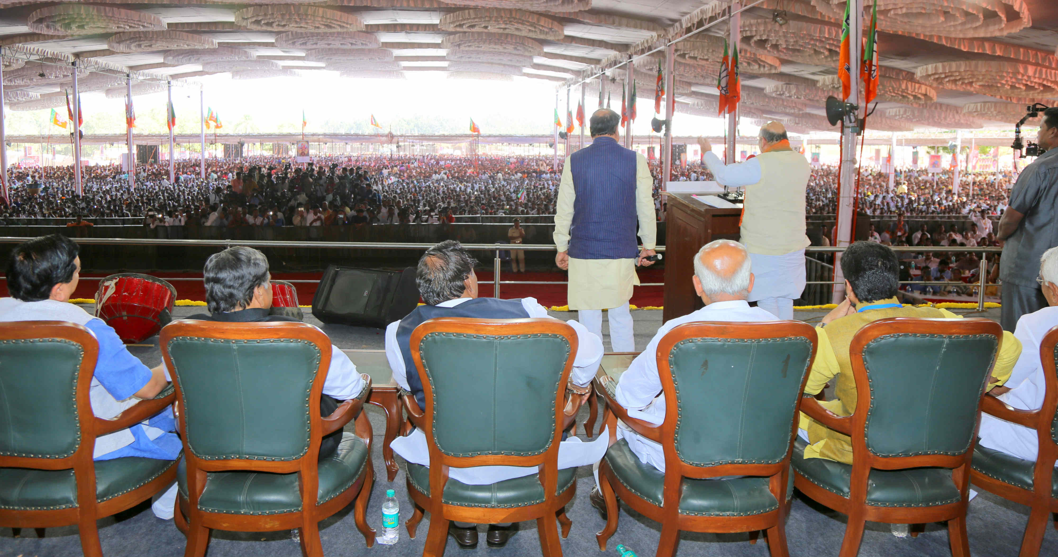 à¤­à¤¾à¤°à¤¤à¥€à¤¯ à¤œà¤¨à¤¤à¤¾ à¤ªà¤¾à¤°à¥à¤Ÿà¥€ à¤•à¥‡ à¤°à¤¾à¤·à¥à¤Ÿà¥à¤°à¥€à¤¯ à¤…à¤§à¥à¤¯à¤•à¥à¤· à¤¶à¥à¤°à¥€ à¤…à¤®à¤¿à¤¤ à¤¶à¤¾à¤¹ à¤¦à¥à¤µà¤¾à¤°à¤¾ à¤¬à¥‡à¤‚à¤—à¤²à¥à¤°à¥ (à¤•à¤°à¥à¤¨à¤¾à¤Ÿà¤•) à¤®à¥‡à¤‚ à¤†à¤¯à¥‹à¤œà¤¿à¤¤ à¤“à¤¬à¥€à¤¸à¥€ à¤®à¥‹à¤°à¥à¤šà¤¾ à¤°à¥ˆà¤²à¥€ à¤®à¥‡à¤‚ à¤¦à¤¿à¤ à¤—à¤ à¤‰à¤¦à¥à¤¬à¥‹à¤§à¤¨ à¤•à¥‡ à¤®à¥à¤–à¥à¤¯ à¤¬à¤¿à¤‚à¤¦à¥