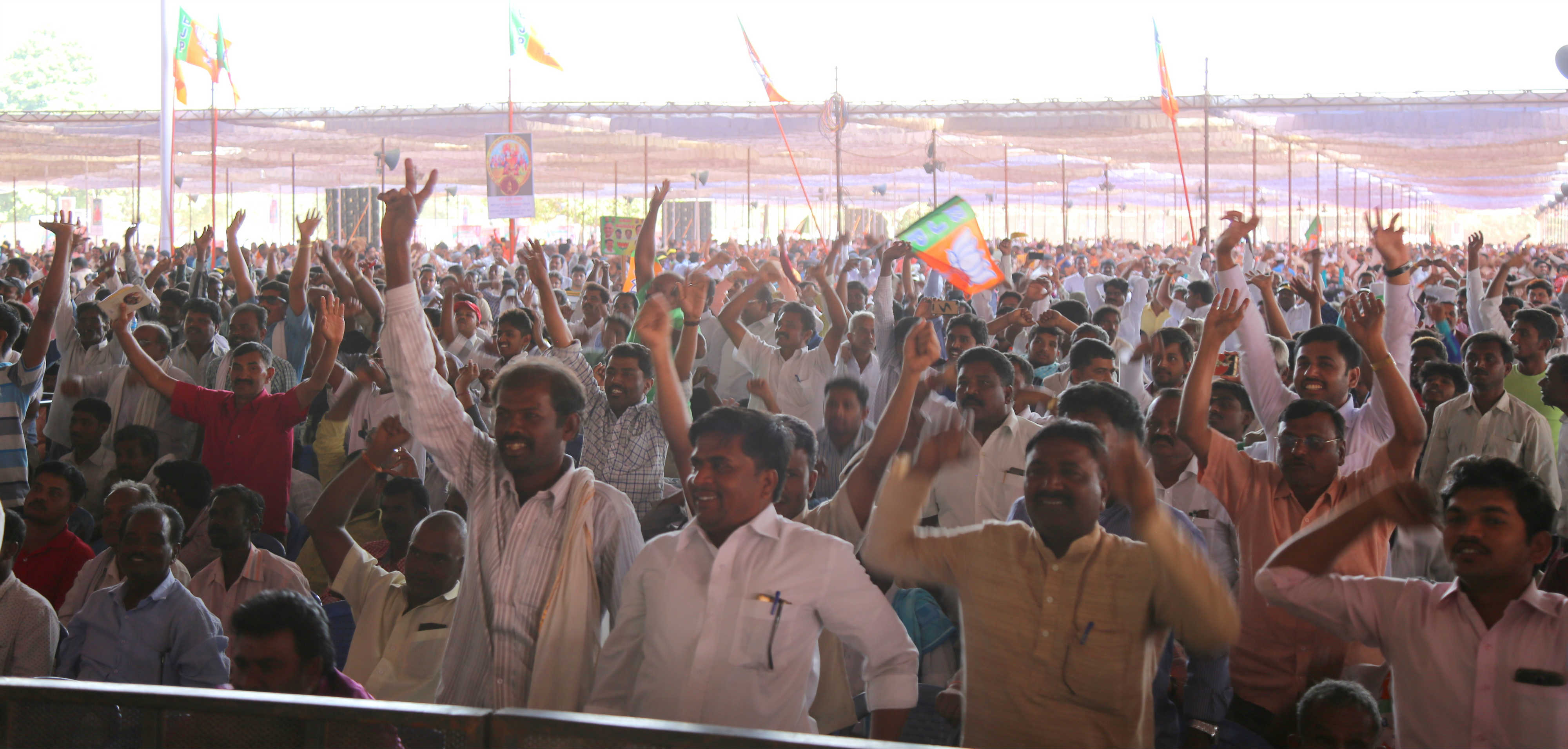 à¤­à¤¾à¤°à¤¤à¥€à¤¯ à¤œà¤¨à¤¤à¤¾ à¤ªà¤¾à¤°à¥à¤Ÿà¥€ à¤•à¥‡ à¤°à¤¾à¤·à¥à¤Ÿà¥à¤°à¥€à¤¯ à¤…à¤§à¥à¤¯à¤•à¥à¤· à¤¶à¥à¤°à¥€ à¤…à¤®à¤¿à¤¤ à¤¶à¤¾à¤¹ à¤¦à¥à¤µà¤¾à¤°à¤¾ à¤¬à¥‡à¤‚à¤—à¤²à¥à¤°à¥ (à¤•à¤°à¥à¤¨à¤¾à¤Ÿà¤•) à¤®à¥‡à¤‚ à¤†à¤¯à¥‹à¤œà¤¿à¤¤ à¤“à¤¬à¥€à¤¸à¥€ à¤®à¥‹à¤°à¥à¤šà¤¾ à¤°à¥ˆà¤²à¥€ à¤®à¥‡à¤‚ à¤¦à¤¿à¤ à¤—à¤ à¤‰à¤¦à¥à¤¬à¥‹à¤§à¤¨ à¤•à¥‡ à¤®à¥à¤–à¥à¤¯ à¤¬à¤¿à¤‚à¤¦à¥