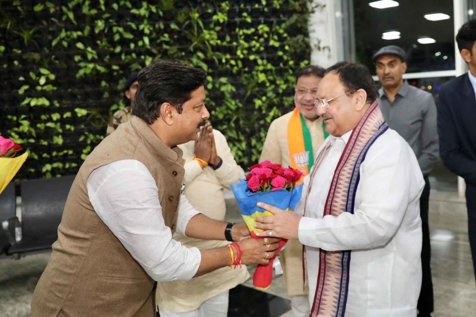 Grand welcome of BJP National President Shri J.P. Nadda ji on arrival at Swami Vivekananda Airport, Raipur (Chhattisgarh)