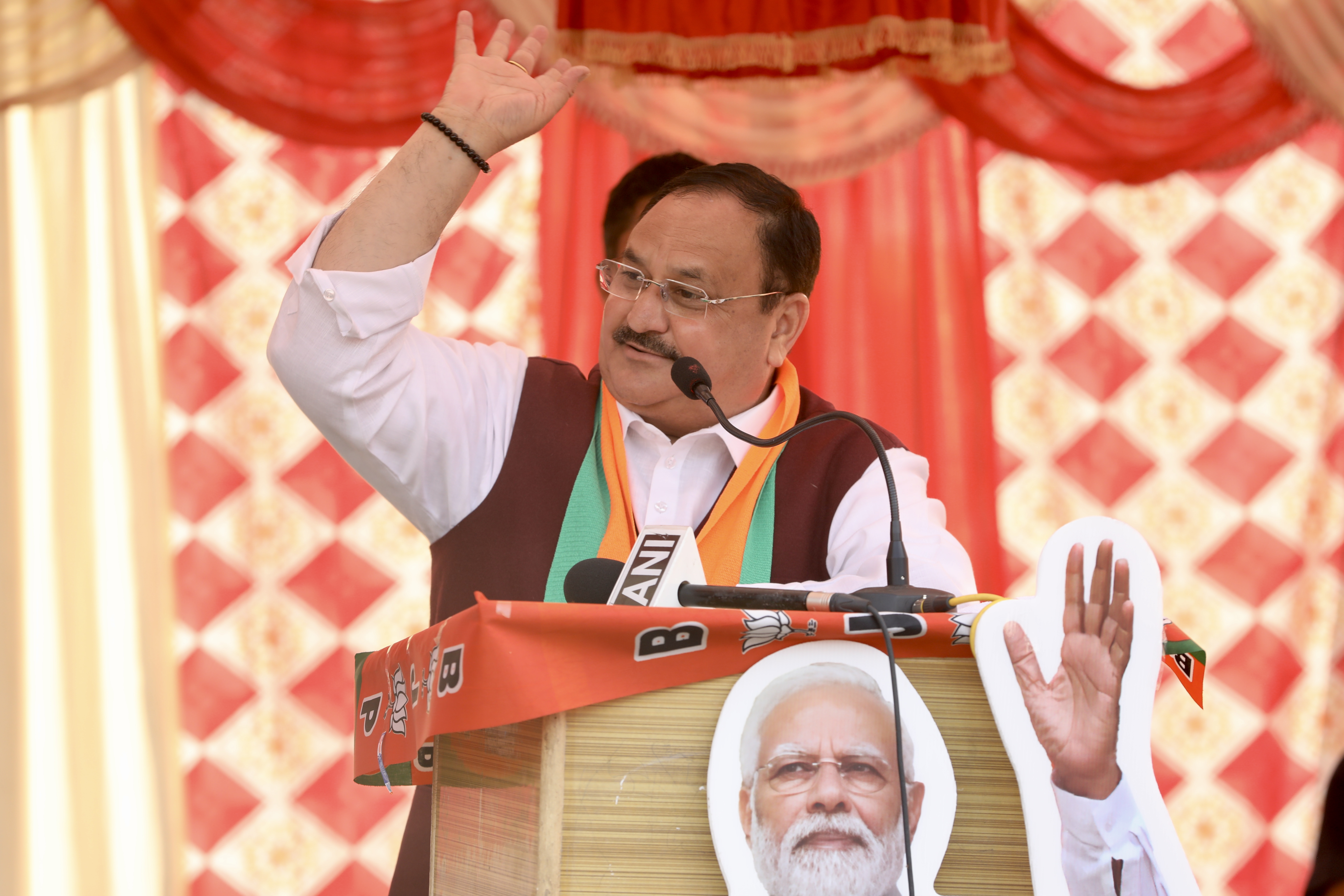 BJP National President Shri J.P. Nadda addressing a public meeting in Potwarkhana Kotla, Bilaspur (Himachal Pradesh)