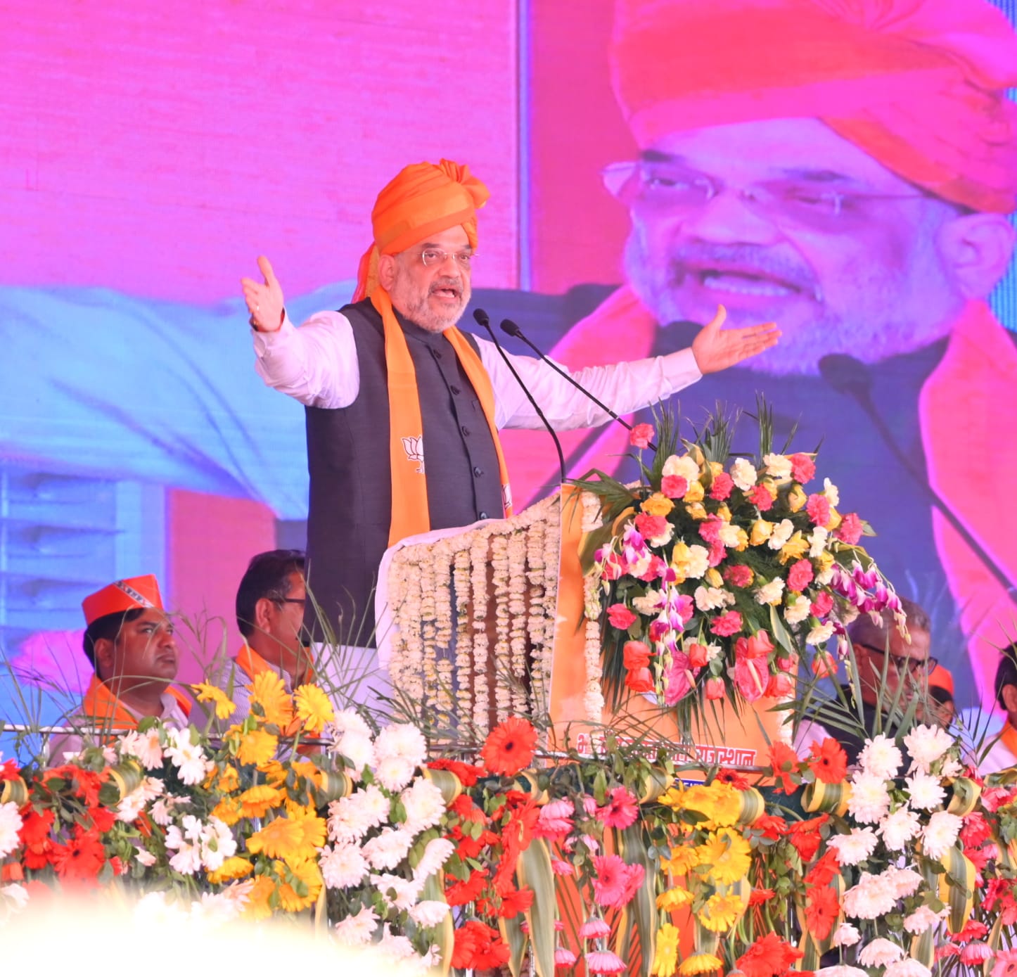 Hon'ble Union Home Minister & Minister of Cooperation Shri Amit Shah addressing Booth President Sankalp Maha Sammelan at College Ground, Bharatpur (Rajasthan)