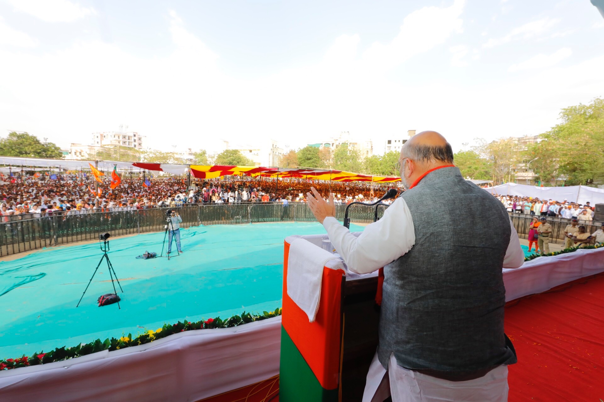 Photographs of BJP National President, Shri Amit Shah addressing a public meeting in Nagpur (Maharashtra)