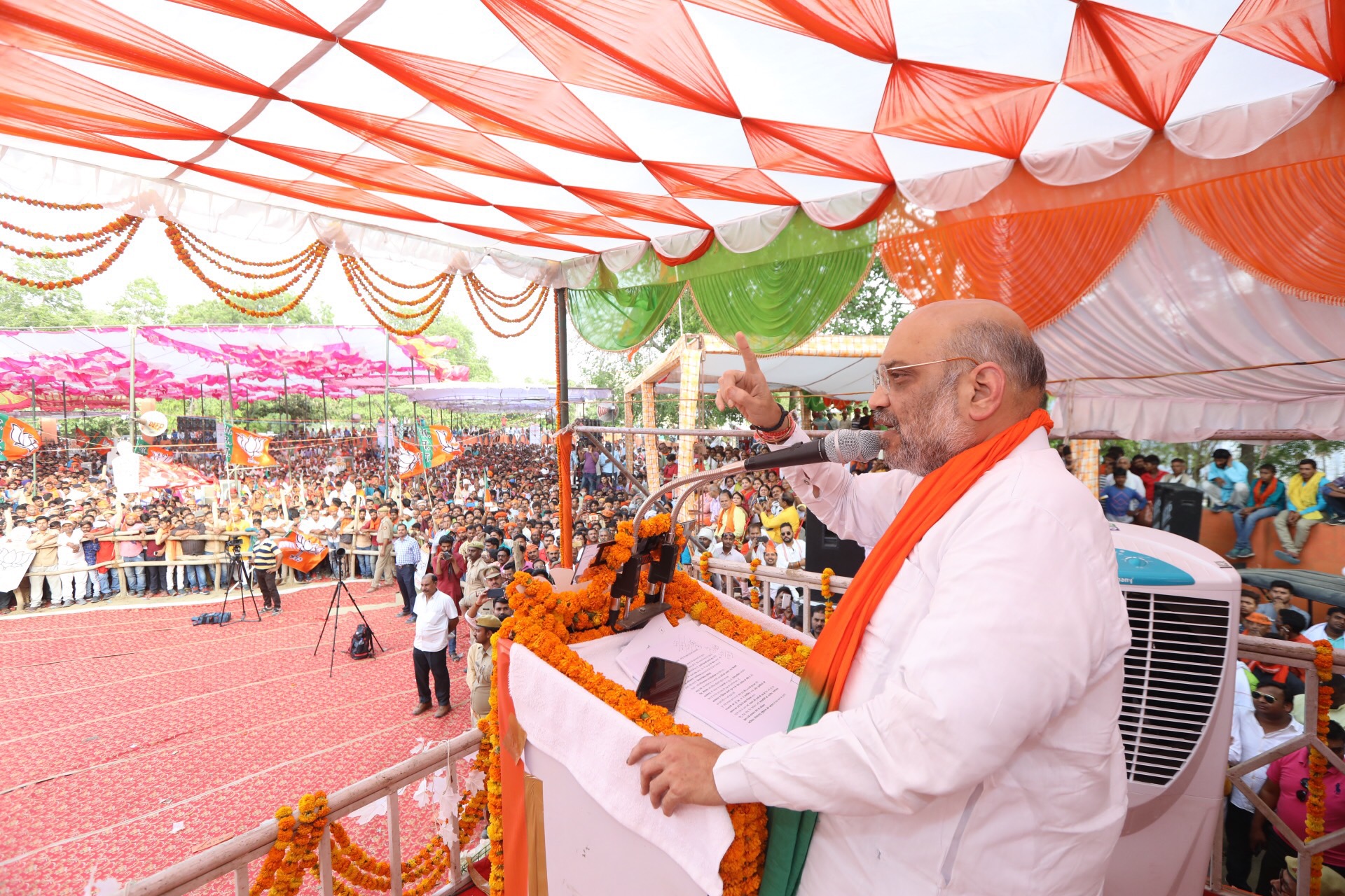 BJP National President Shri Amit Shah addressing a public meeting in Sultanpur (Uttar Pradesh).