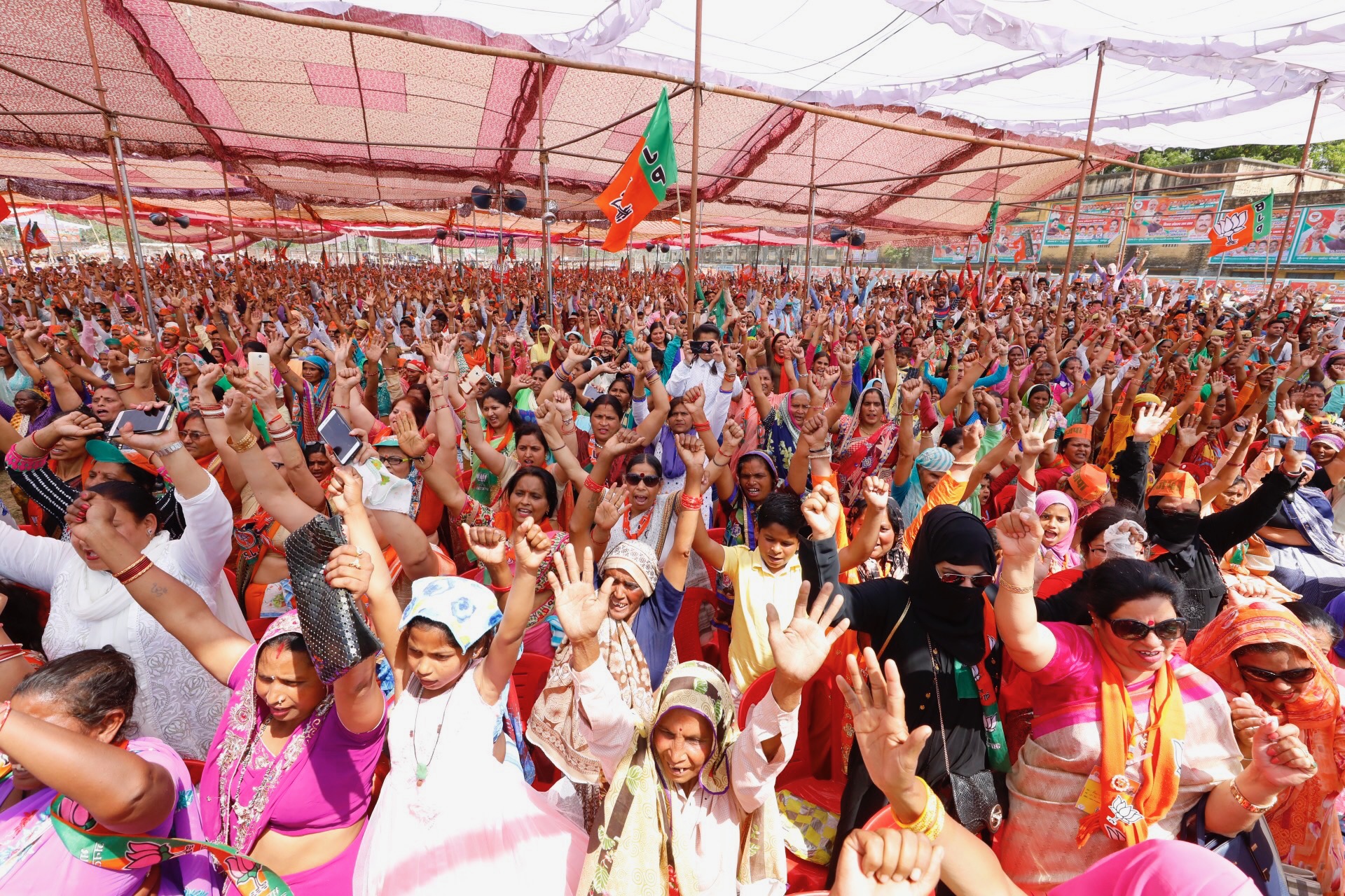 BJP National President, Shri Amit Shah addressing a public meeting in Nagina (Uttar Pradesh)