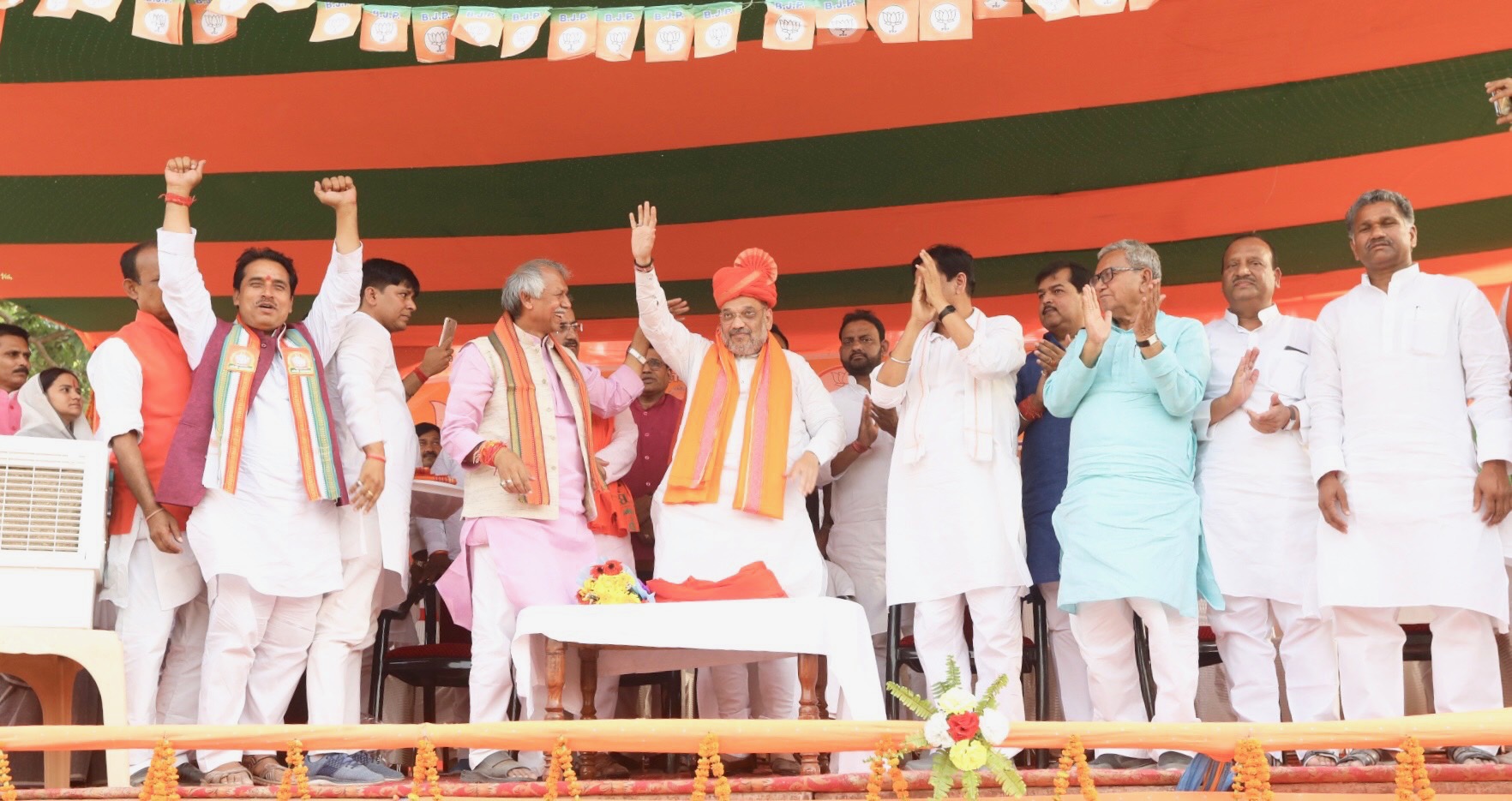 BJP National President, Shri Amit Shah addressing a public meeting in Basantpur, Siwan (Bihar)