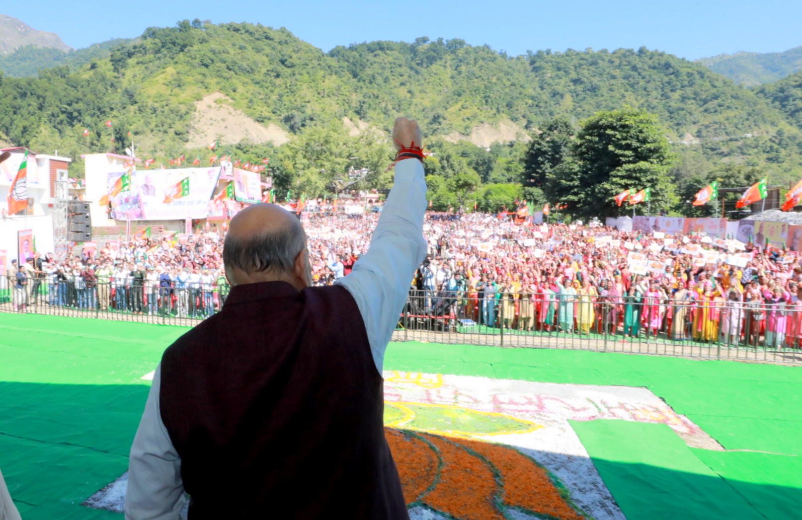 Hon’ble Union Home Minister & Minister of Cooperation Shri Amit Shah while addressing a public meeting at Sataun, Sirmaur (Himachal Pradesh)