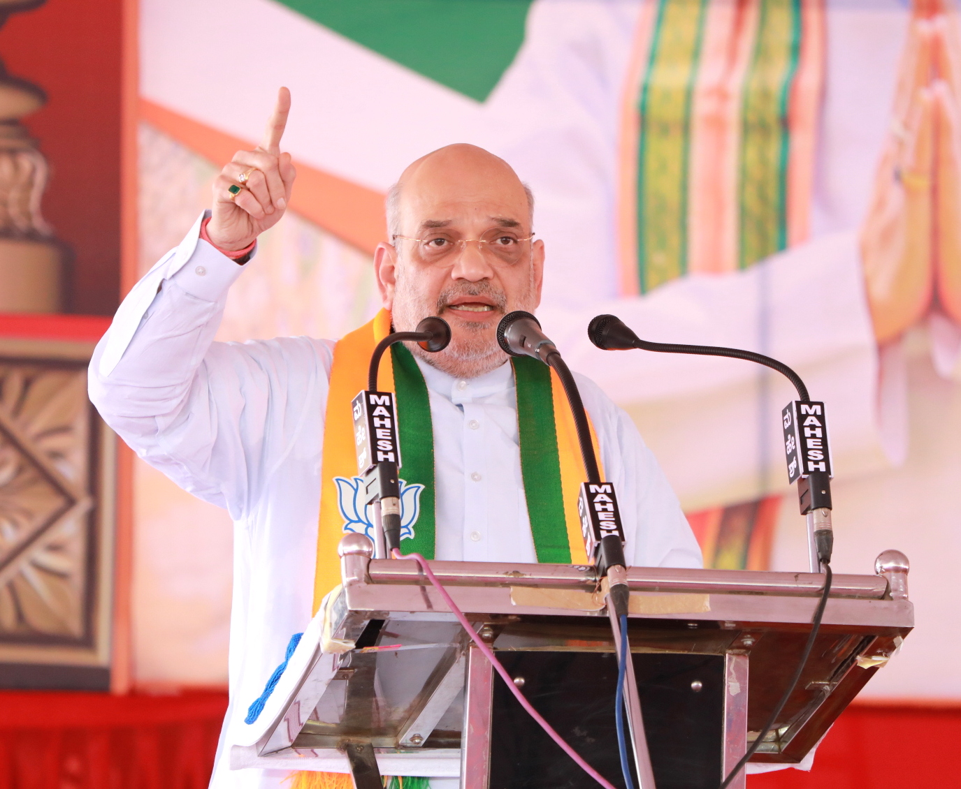 Hon'ble Union Home Minister & Minister of Cooperation Shri Amit Shah addressing a public meeting in Varuna (Karnataka)