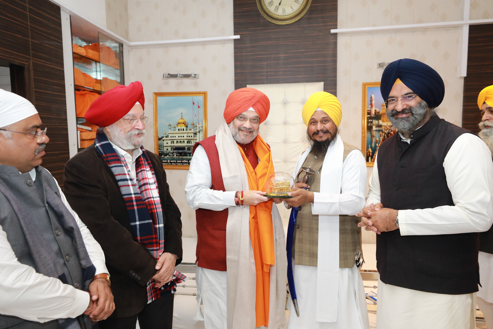 Union Home Minister and Minister of Cooperation Shri Amit Shah offered prayers at Golden Temple in Amritsar (Punjab)