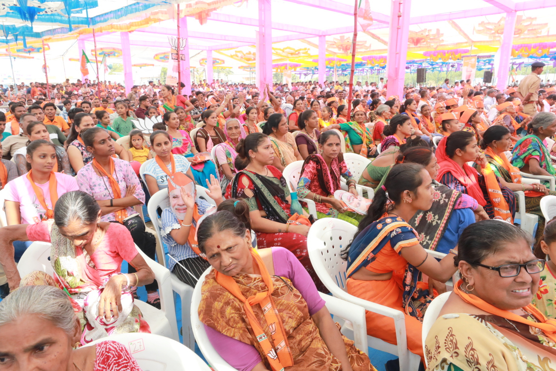 Hon'ble Union Home Minister and Minister of Cooperation Shri Amit Shah addressing Vijay Sankalp Rally in Khambhat, Aanad (Gujarat)