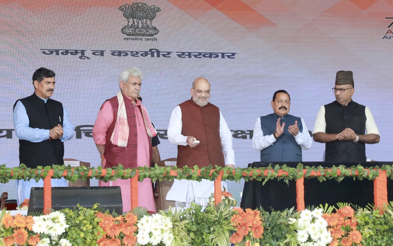 Hon'ble Union Home Minister & Minister of Cooperation Shri Amit Shah while addressing a public meeting in Rajouri (J&K)