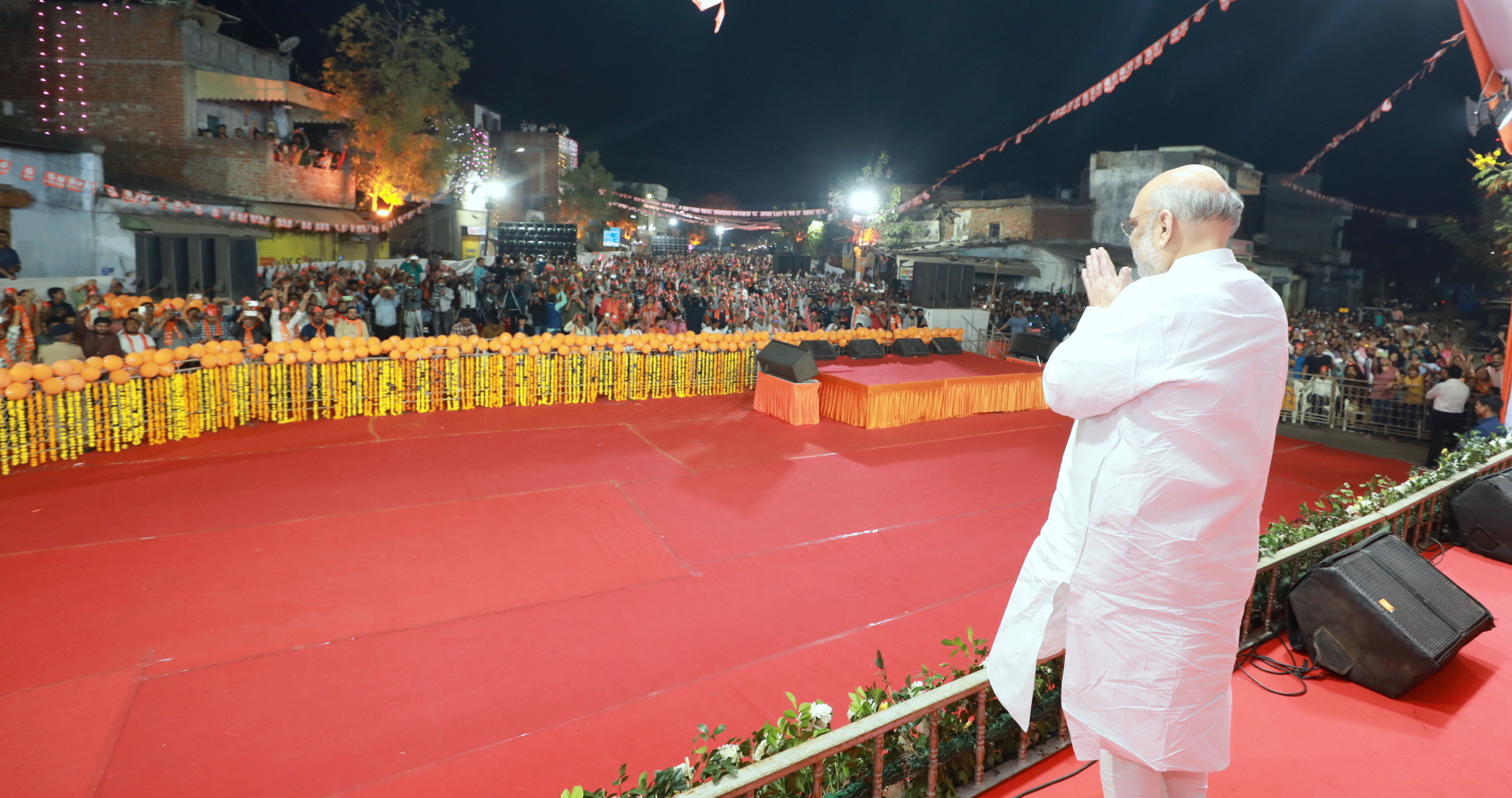 Hon'ble Union Home Minister and Minister of Cooperation Shri Amit Shah addressing Vijay Sankalp Rally in Amraiwadi, Ahmedabad (Gujarat)