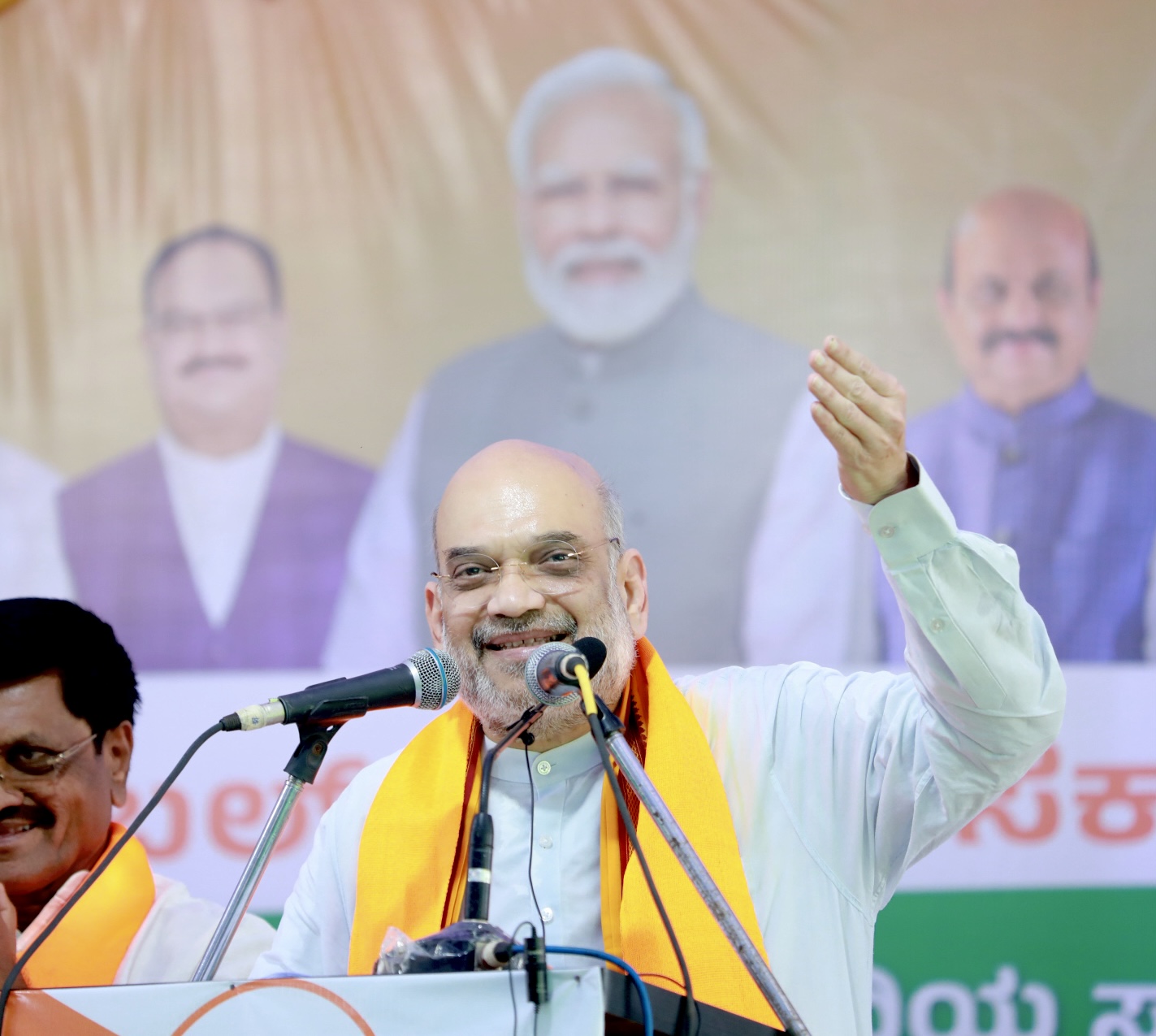 Hon'ble Union Home Minister and Minister of Cooperation Shri Amit Shah addressing a public meeting in Hangal (K'taka)