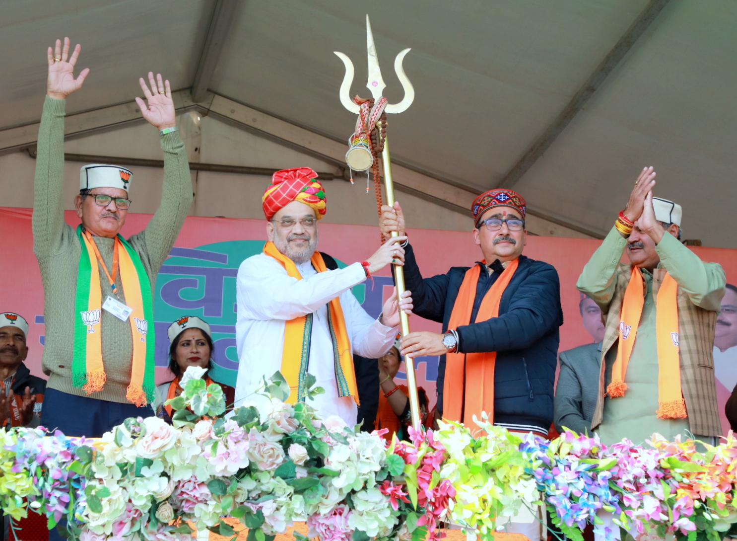  Hon’ble Union Home Minister and Minister of Cooperation Shri Amit Shah addressing a public meeting in Sullah (Himachal Pradesh)