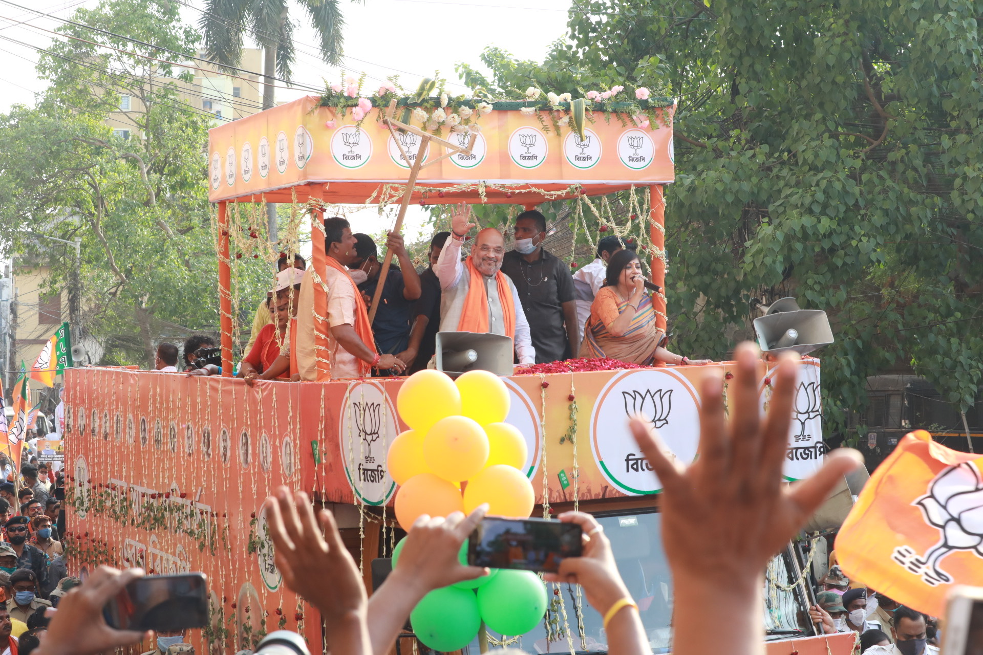  Hon'ble Union Home Minister Shri Amit Shah ji's road show in Howrah Madhya (West Bengal).