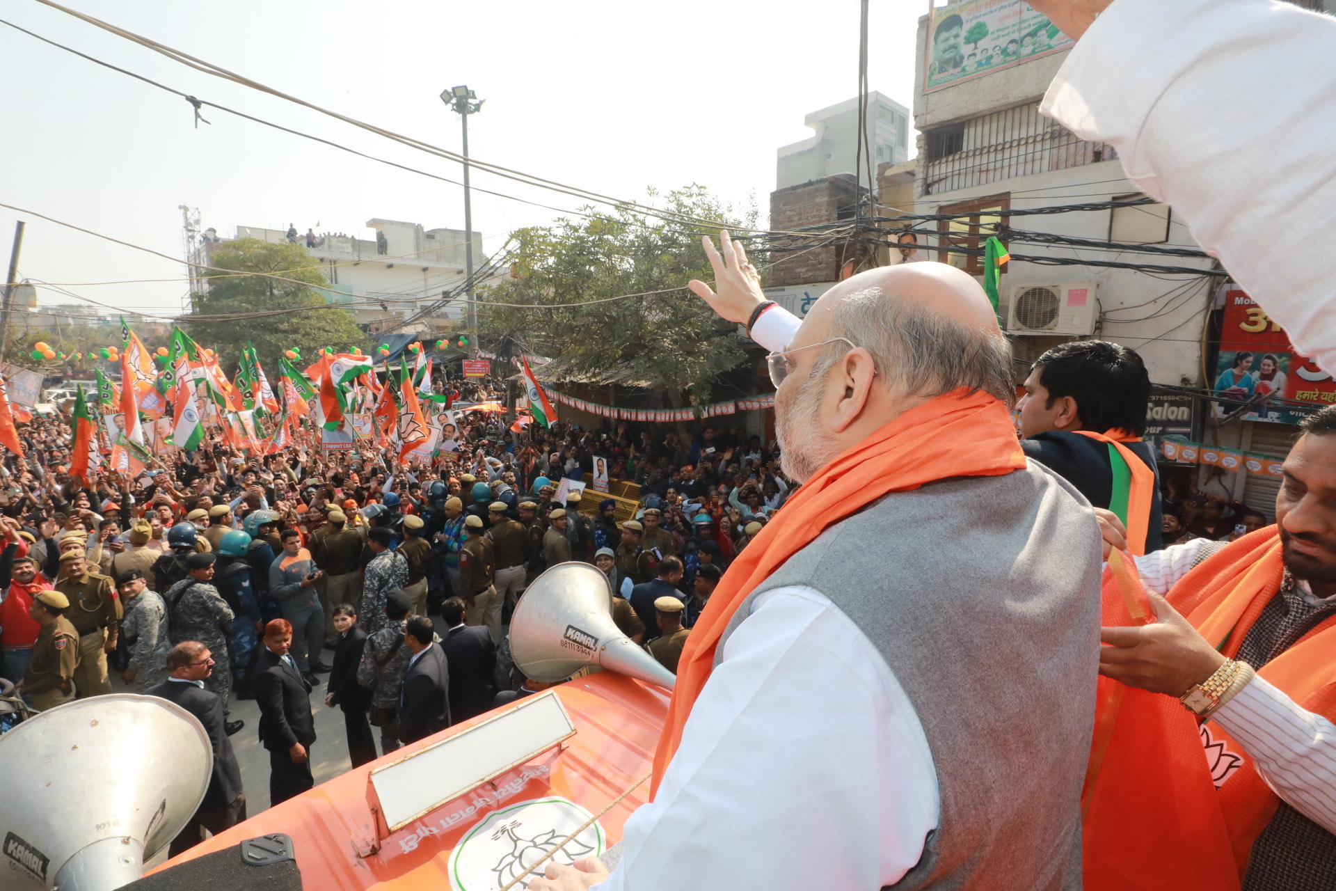 Photographs : Road Show of Hon'ble Home Minister ShriAmit Shah in Ghonda (Delhi)