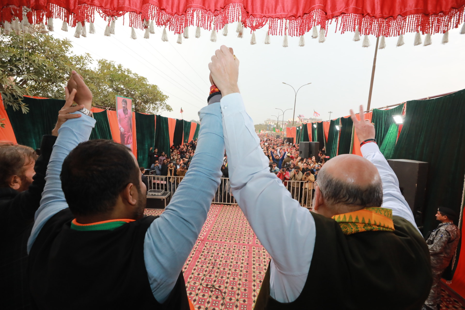 Photographs : Hon'ble Home Minister Shri Amit Shah addressing a public meeting at Phase A,Rithala Road, Budh Vihar, Rithala (Delhi)