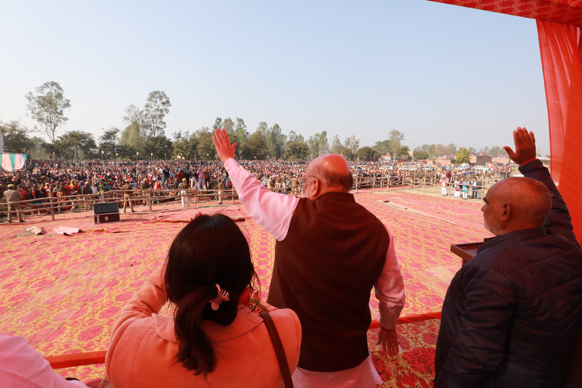 Hon'ble Union Home Minister & Minister of Cooperation Shri Amit Shah addressing a public meeting in Tilhar (Uttar Pradesh)