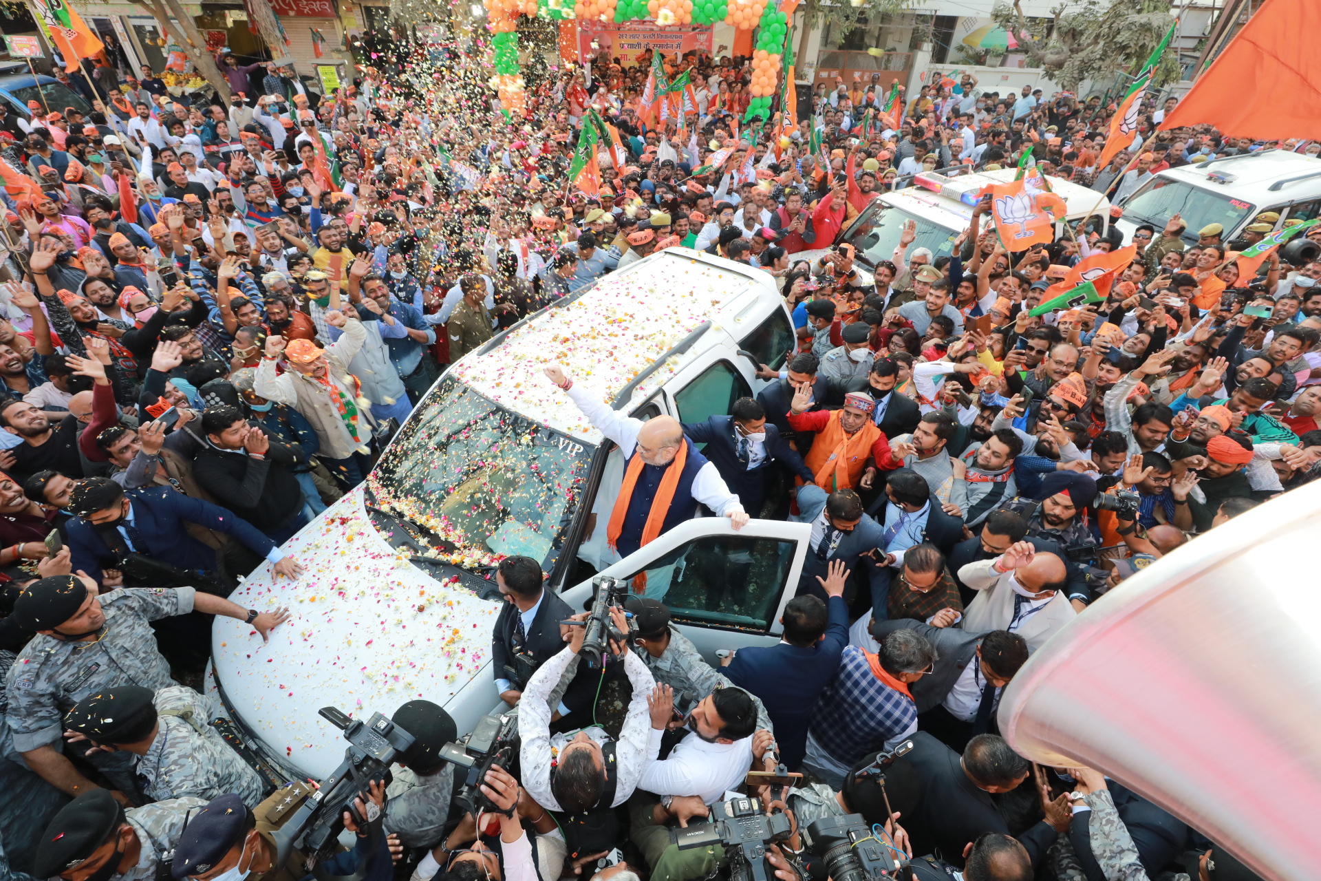 Hon'ble Union Home Minister and Minister of Cooperation Shri Amit Shah ji's Road Show in Prayagraj (Uttar Pradesh)