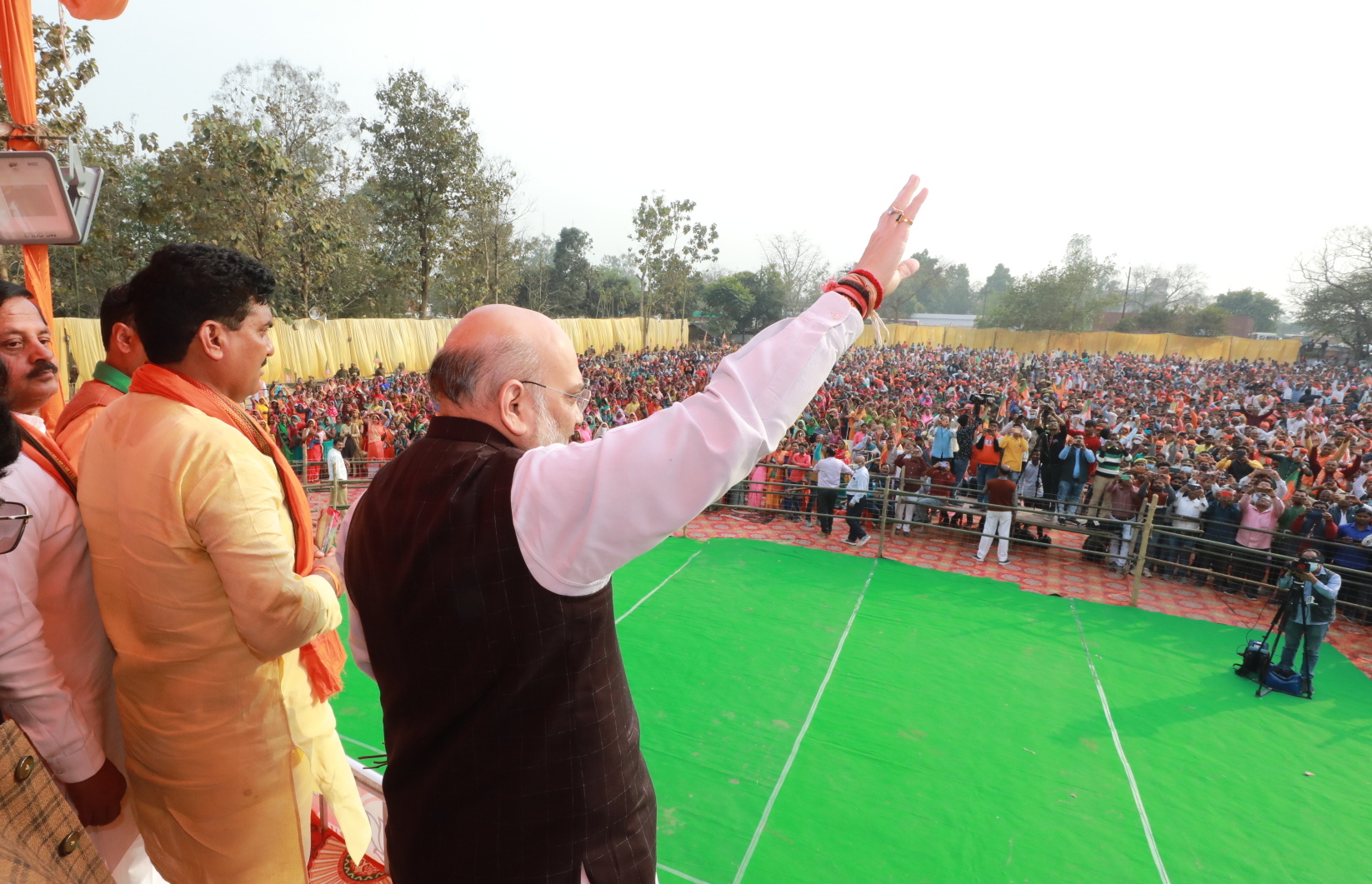 Hon'ble Union Home Minister and Minister of Cooperation Shri Amit Shah addressing a public meeting at Harraiya (Basti) in Uttar Pradesh