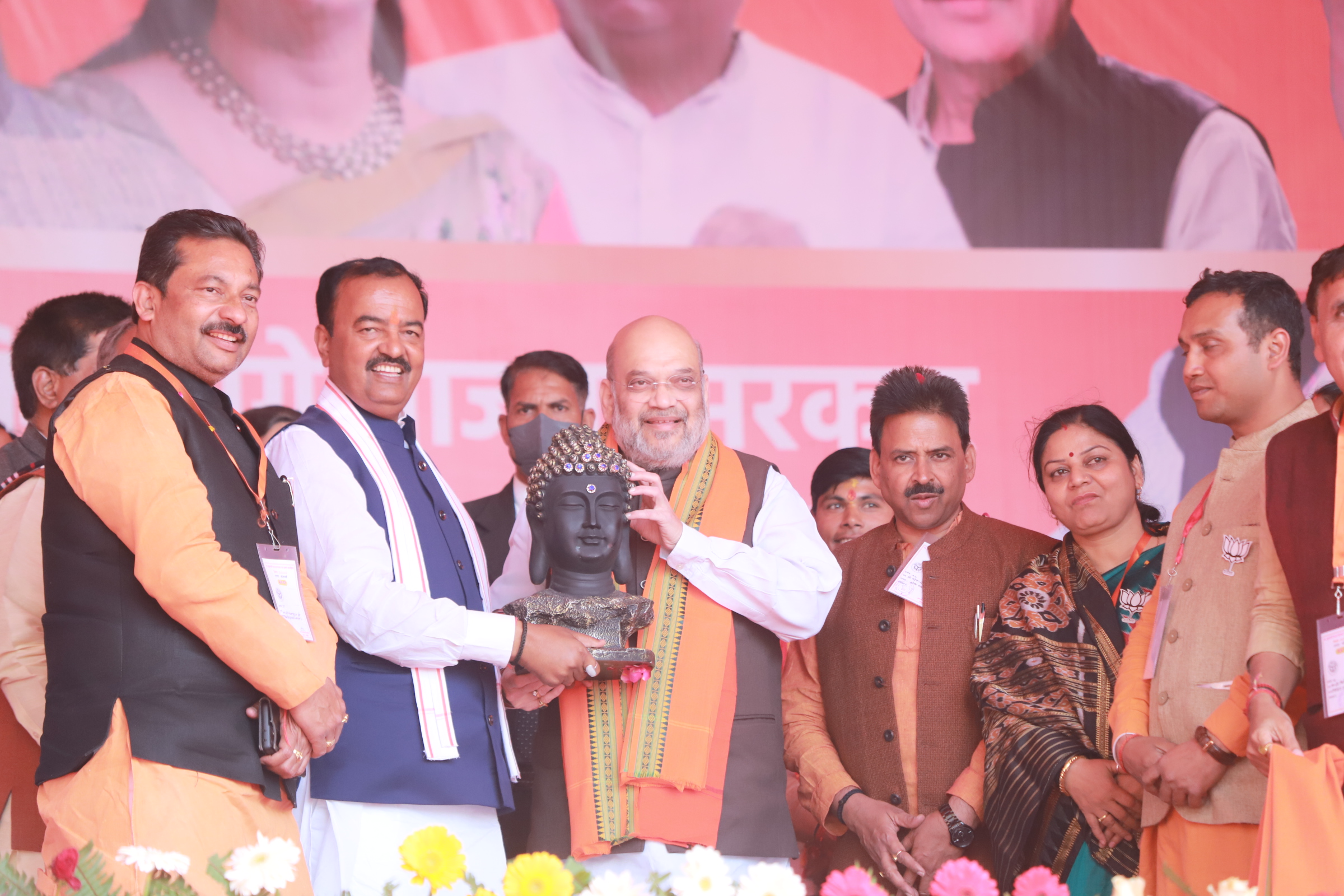 Hon'ble Union Home Minister and Minister of Cooperation Shri Amit Shah addressing a public meeting in Sirathu (Kaushambi) Uttar Pradesh