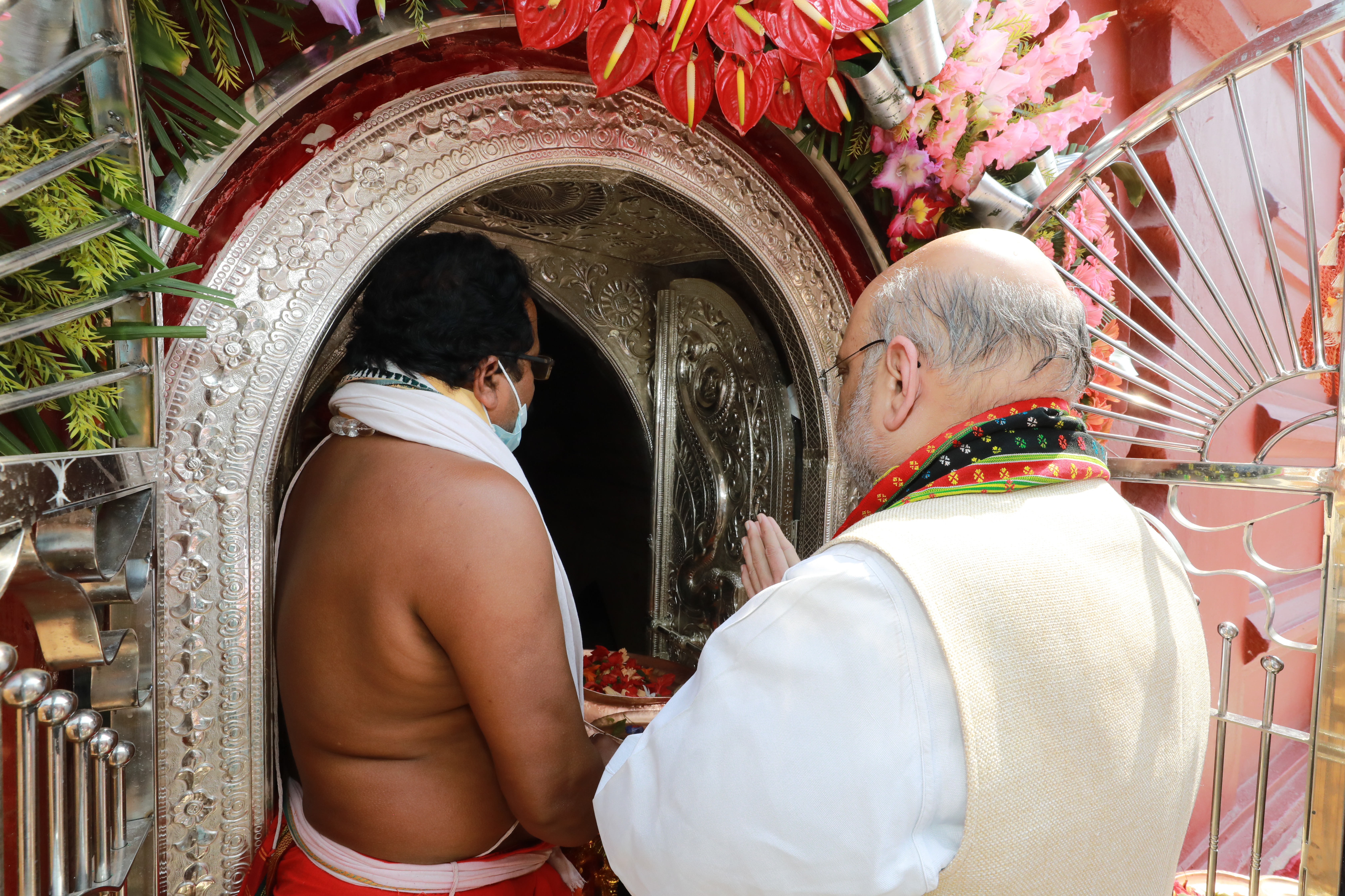 Hon'ble Union Home Minister and Minister of Cooperation Shri Amit Shah offered prayers at Maa Tripura Sundari Temple (Tripura)