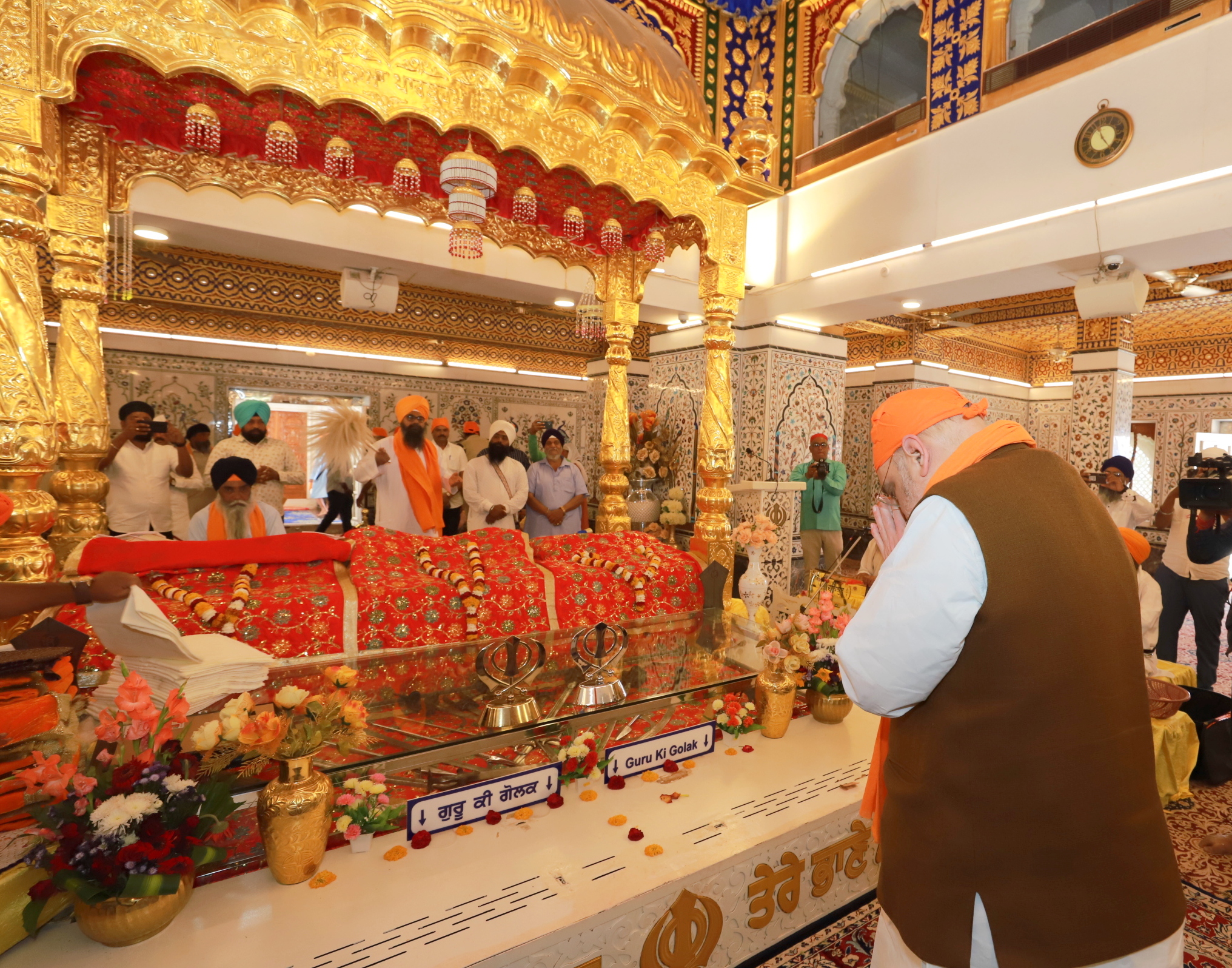 Hon'ble Union Home Minister & Minister of Cooperation Shri Amit Shah offered prayers at Gurdwara Sri Nanak Jhira Sahib in Bidar (K'taka)