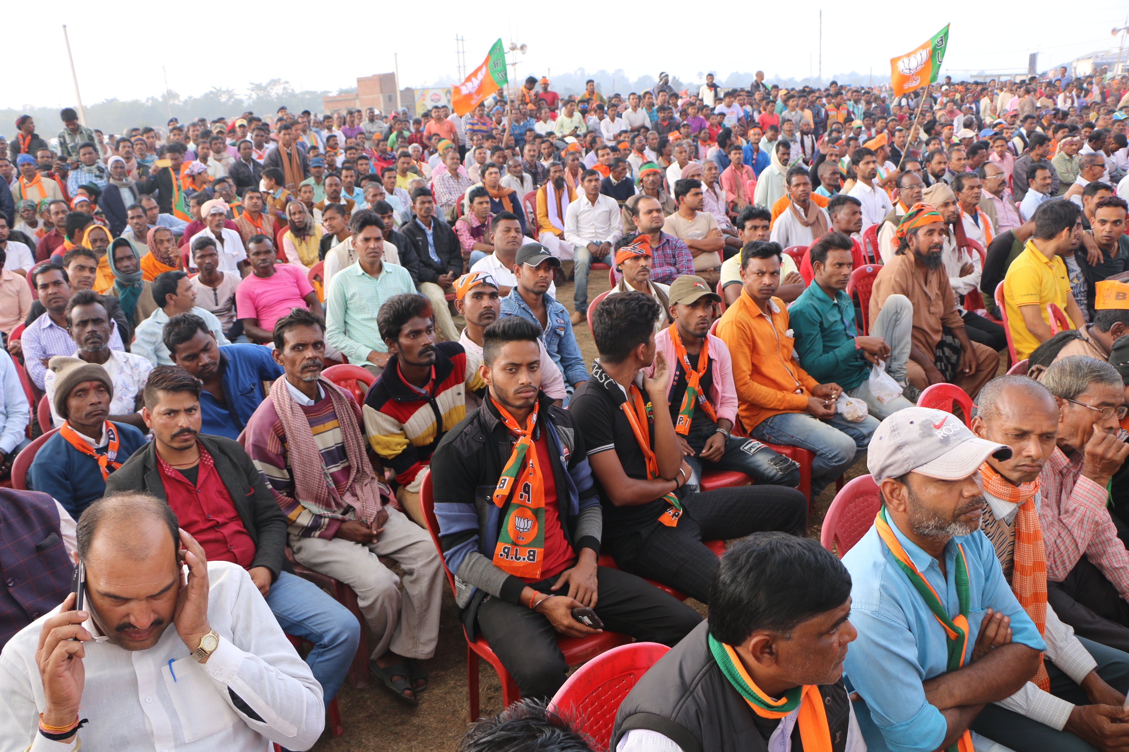 Photographs : Hon'ble Raksha Mantri Shri Rajnath Singh addressing a public meeting in Bokaro (Jharkhand).