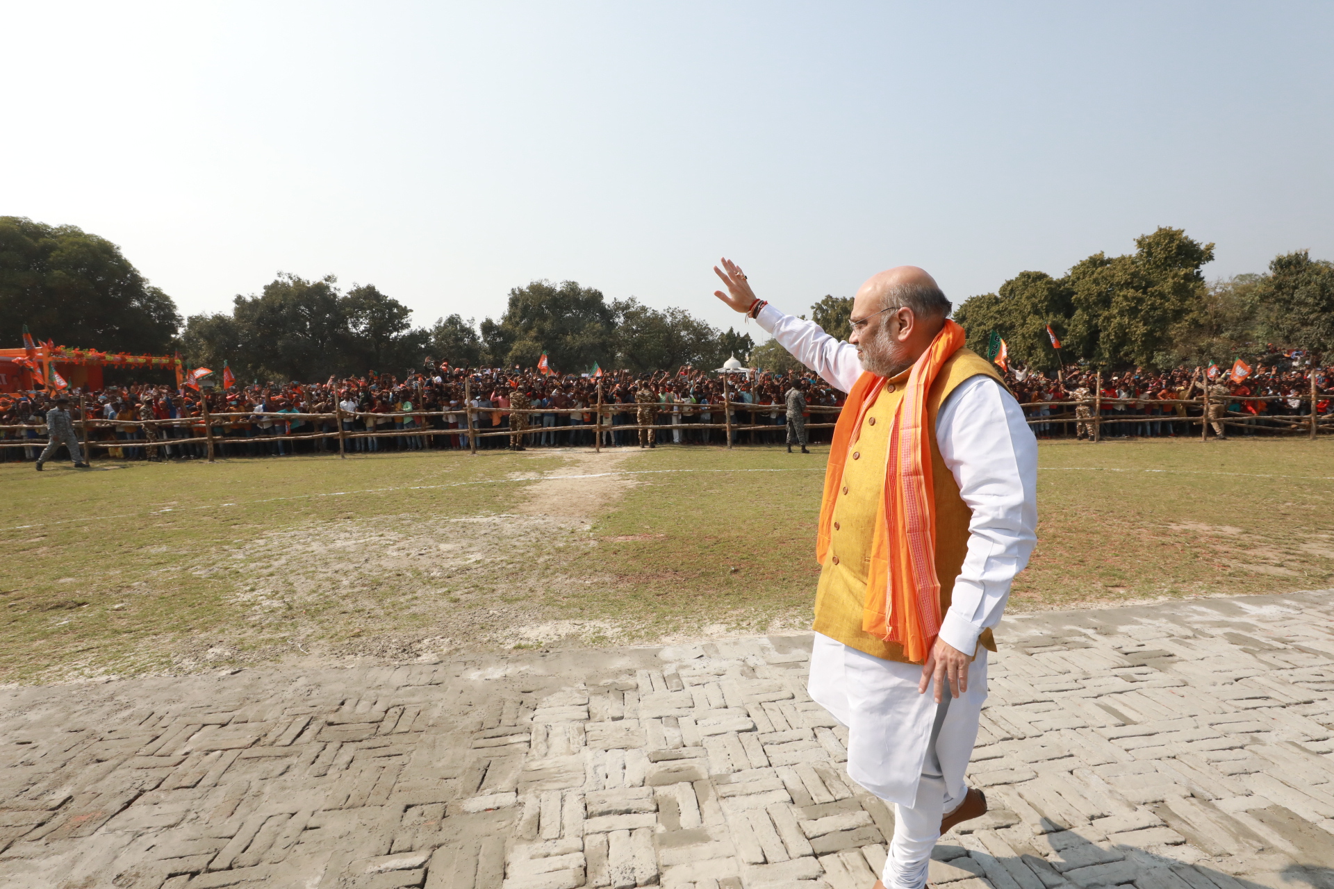 Hon'ble Union Home Minister and Minister of Cooperation Shri Amit Shah addressing a public meeting in Bansdih (Ballia) Uttar Pradesh