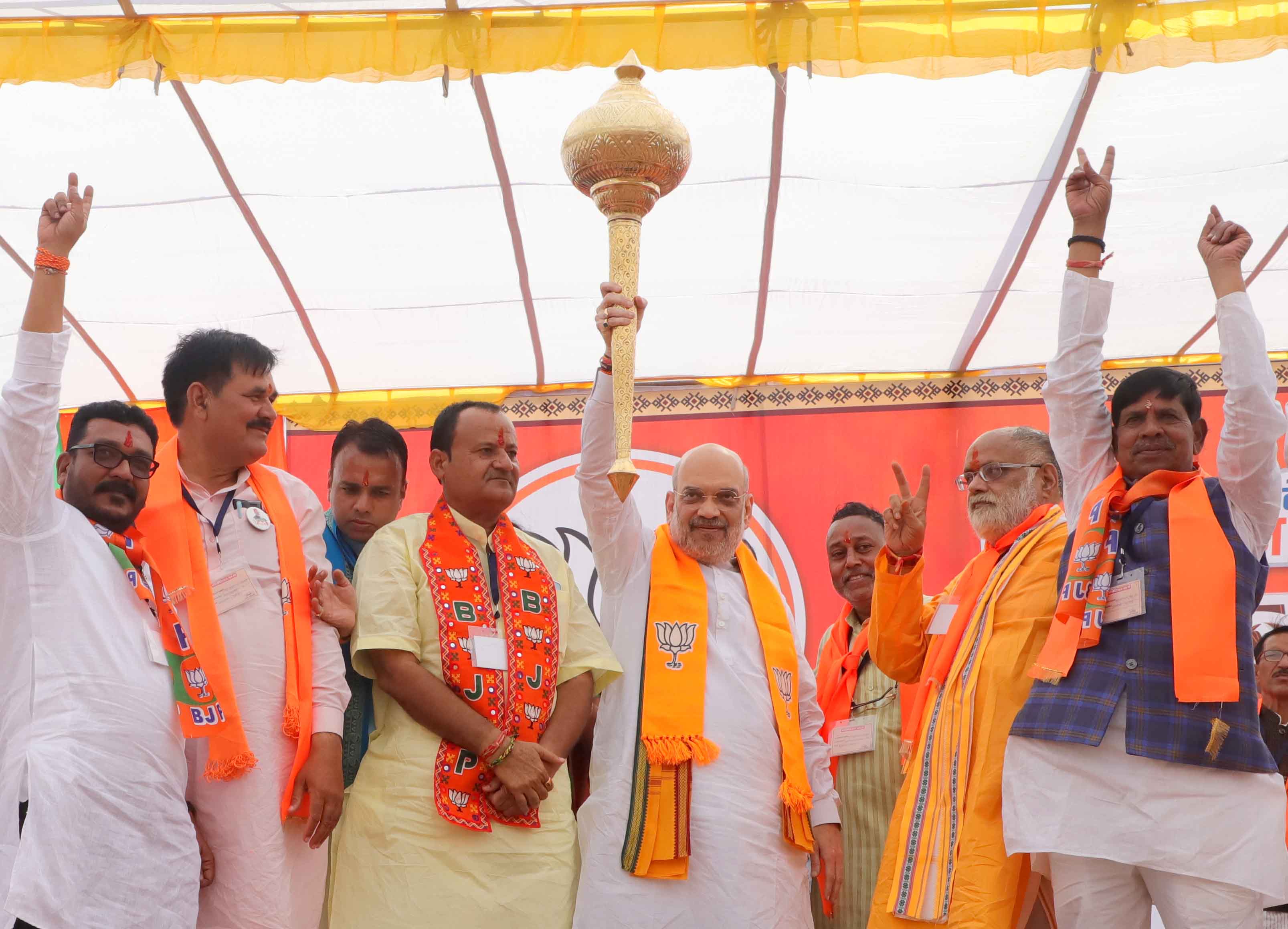 Hon'ble Union Home Minister and Minister of Cooperation Shri Amit Shah addressing public meeting in Sironj (Madhya Pradesh).