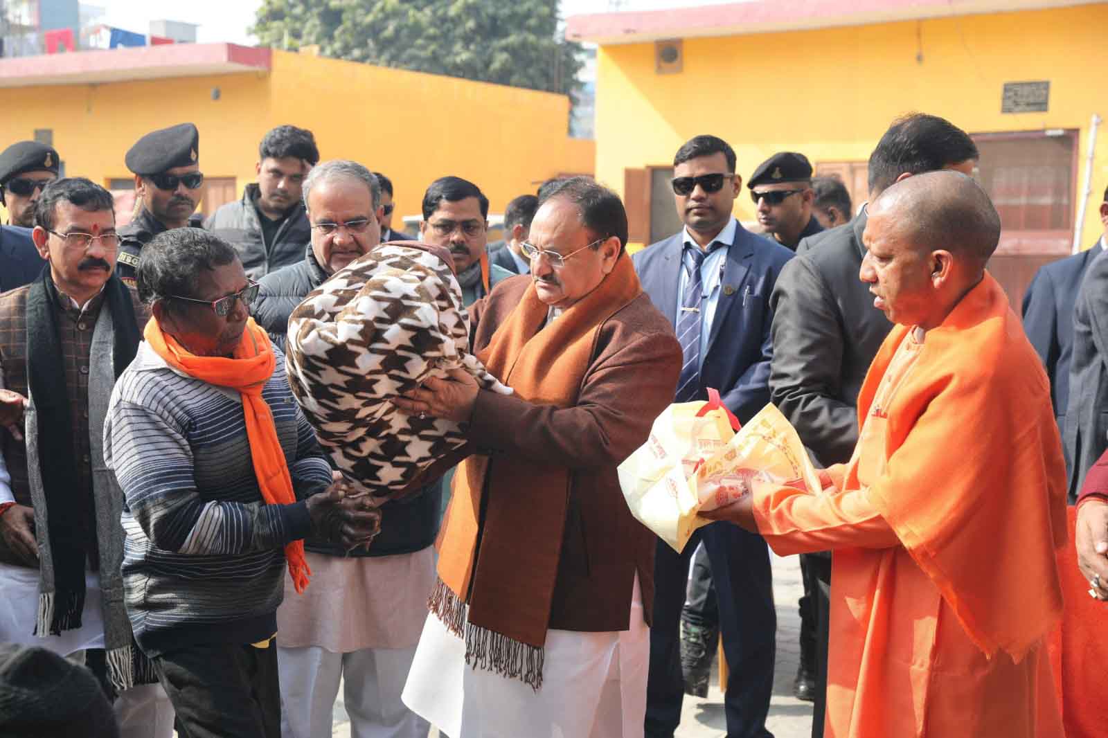 BJP National President Shri J.P. Nadda met the beneficiaries at Adarsh Leprosy Ashram in Lucknow (U.P.) & met the beneficiaries of 'Pradhan Mantri Awas Yojana' (Urban)