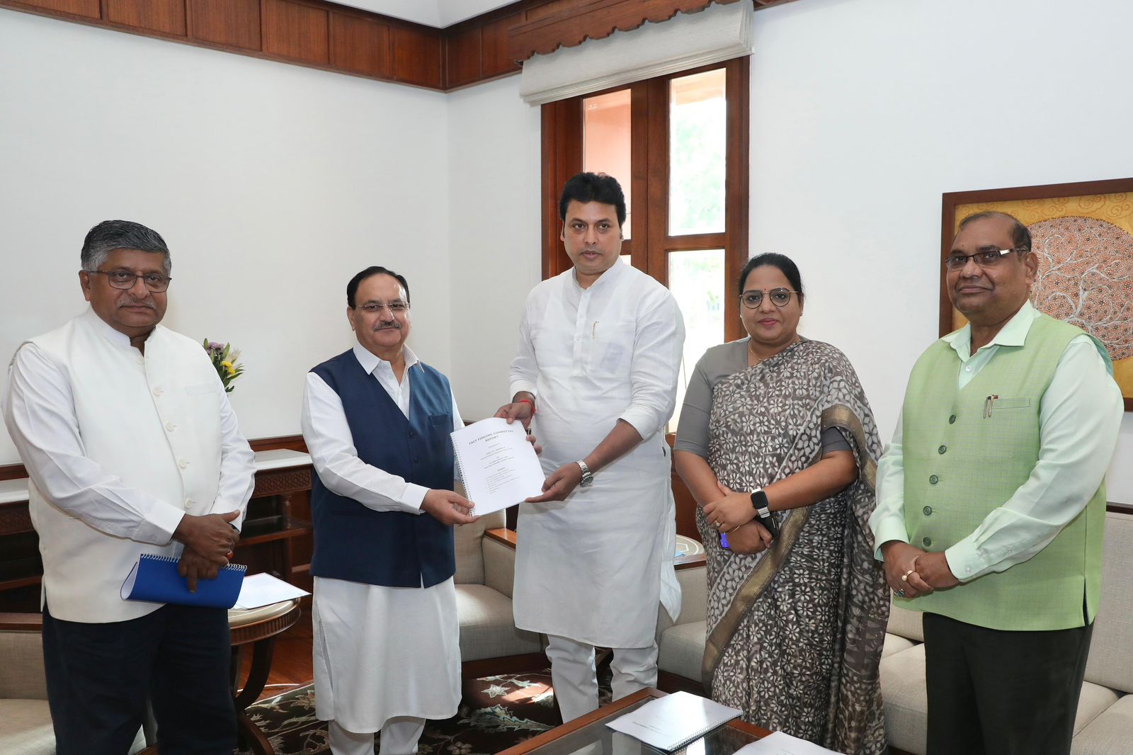 BJP National President Shri J.P. Nadda set up a four-member fact finding committee to probe the alleged post-poll violence in West Bengal. The four member committee submitted the report to the BJP National President in Delhi today.