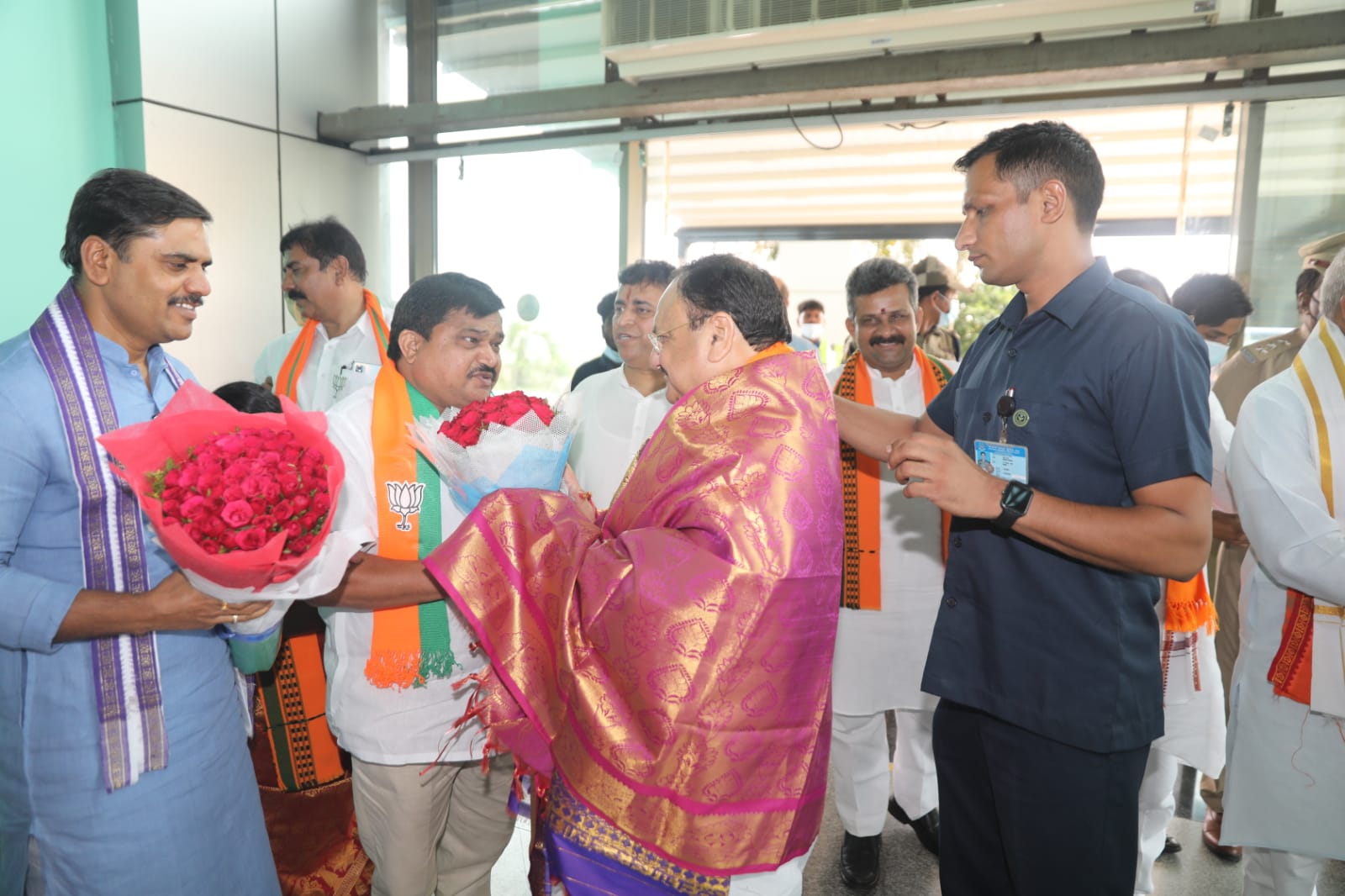 Warm welcome of BJP National President Shri J.P. Nadda by State Leaders in Raramahendravaram (Andhra Pradesh)