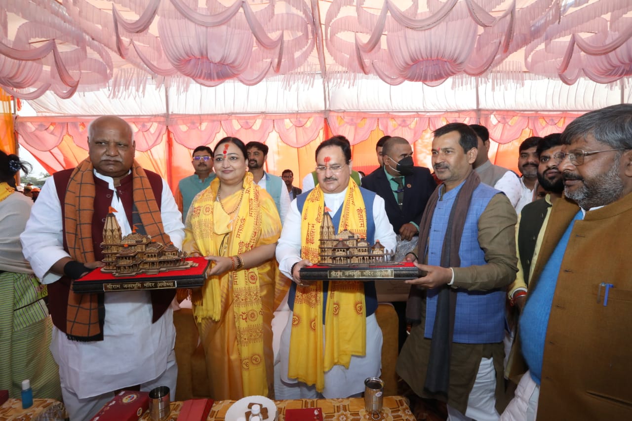  Hon'ble BJP National President Shri J.P. Nadda receiving Shri Ram Mandir Model and saw the presentation of Ram Temple construction in Ayodhya (Uttar Pradesh)