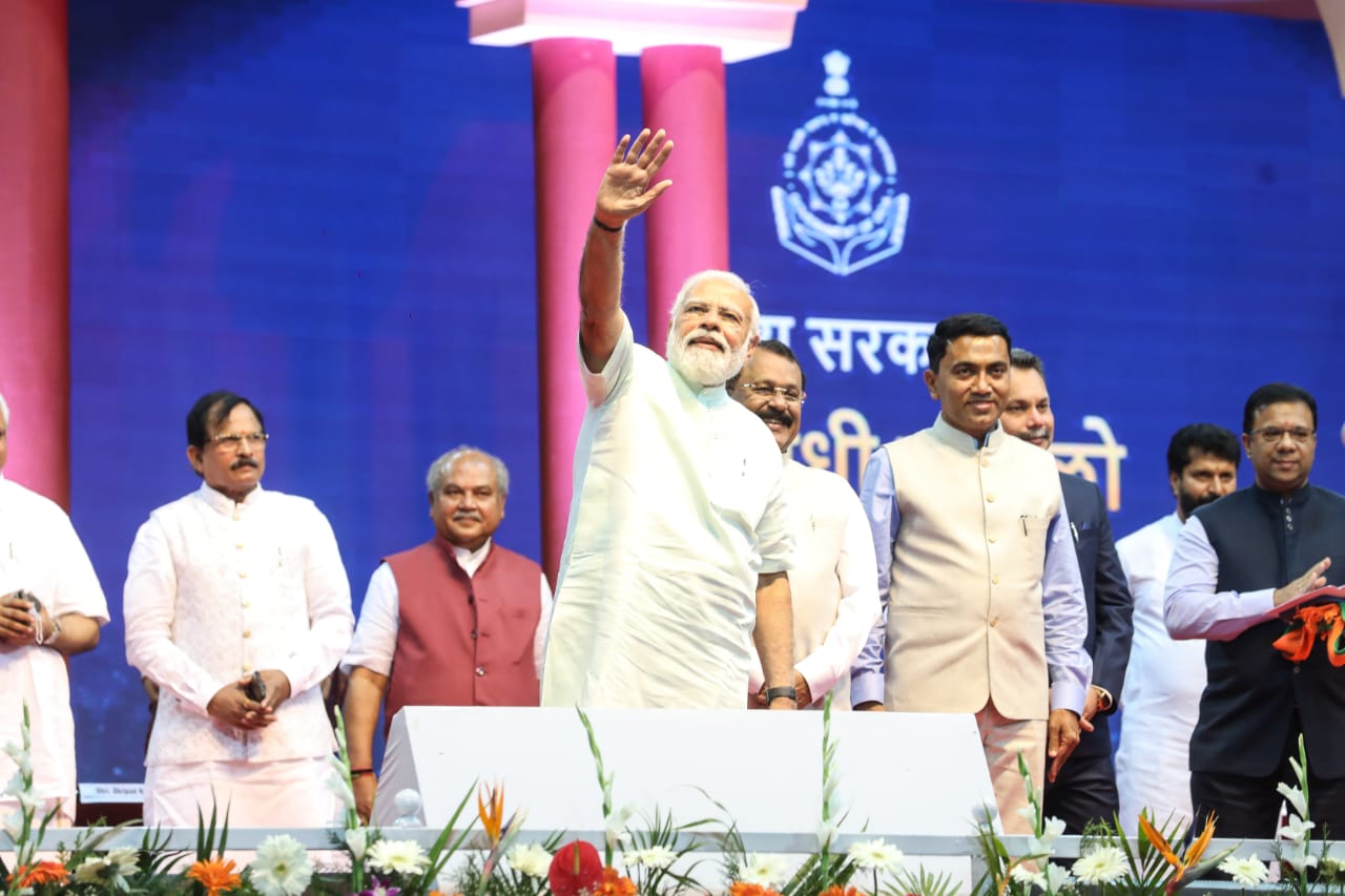 Hon'ble BJP National President Shri J.P.Nadda attended Swearing-in ceremony of Goa Chief Minister Shri Pramod Sawant