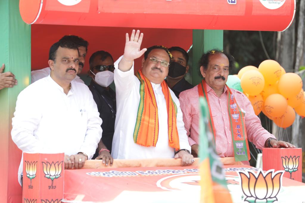  Hon'ble BJP National President Shri J.P. Nadda ji's road show fromNalampeedika to Chakkarakkal in Dharmadom constituency (Kerala)