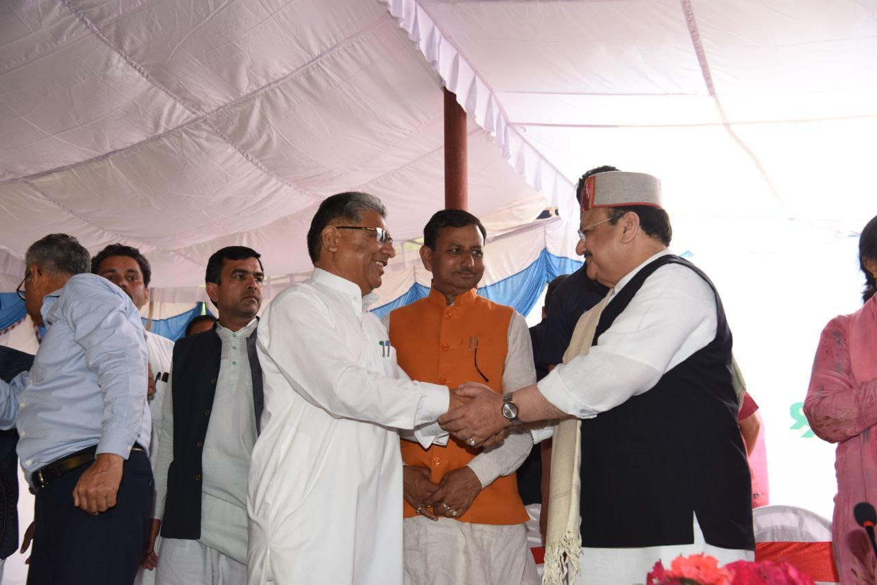 BJP National President Shri J.P. Nadda overwhelmed by the warm welcome in Nichli Bhater, Bilaspur (Himachal Pradesh)