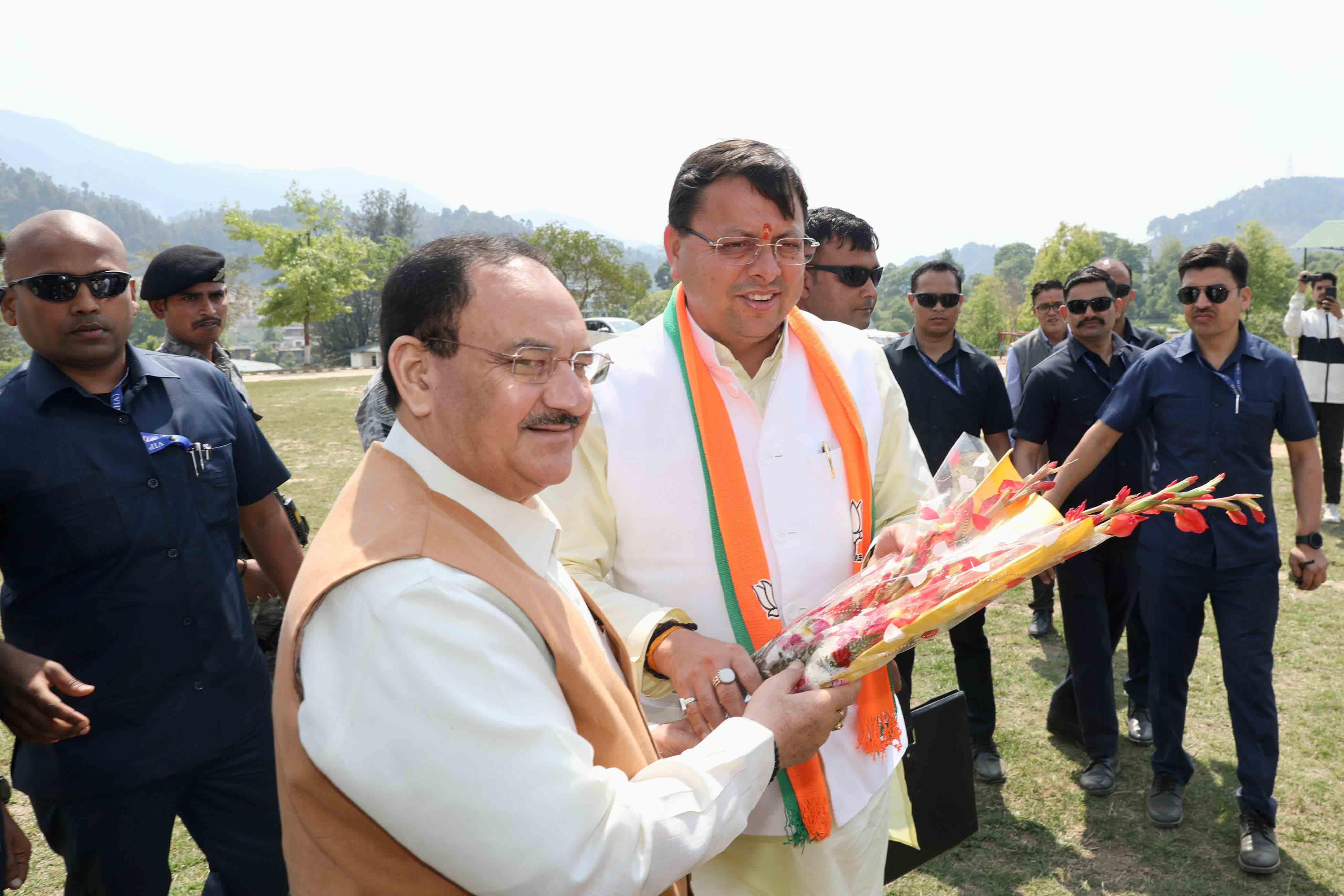 Grand welcome of BJP National President Shri J.P. Nadda on arrival in Pithoragarh (Uttarakhand)