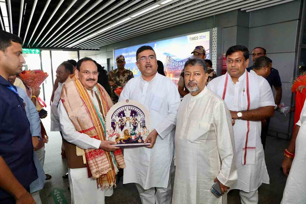 Grand welcome of Hon'ble BJP National President Shri J.P. Nadda on arrival at Netaji Subhash Chandra Bose Int'l Airport, Kolkata (West Bengal)