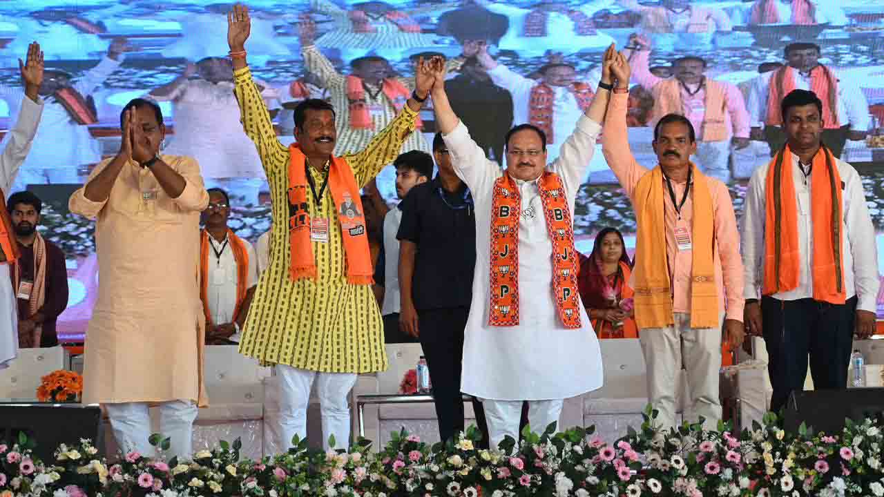 Hon'ble BJP National President Shri J.P. Nadda addressing a public rally in Padampur (Baragarh) Odisha