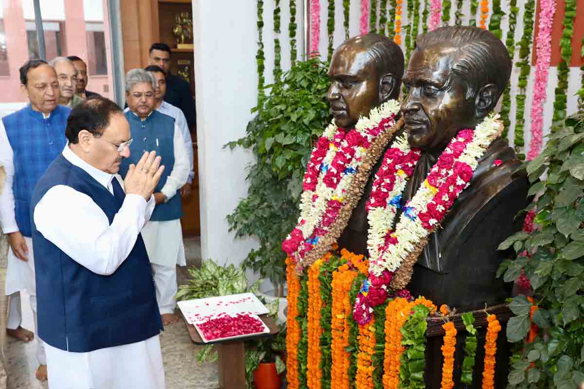 Hon'ble BJP National President Shri J.P. Nadda paid floral tributes to Syama Prasad Mukherjee on his janm jayanti at BJP HQ, 6A DDU Marg, New Delhi