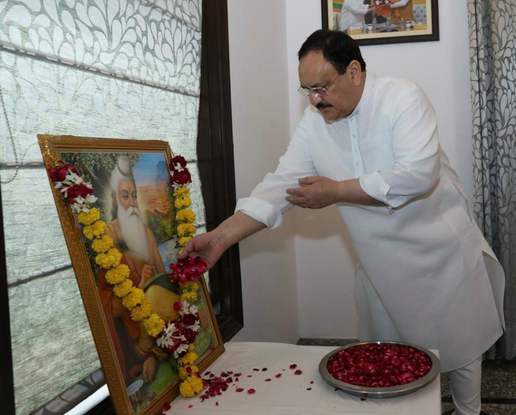 BJP National President Shri J.P. Nadda paid floral tributes to Maharishi Valmiki on his jayanti in New Delhi