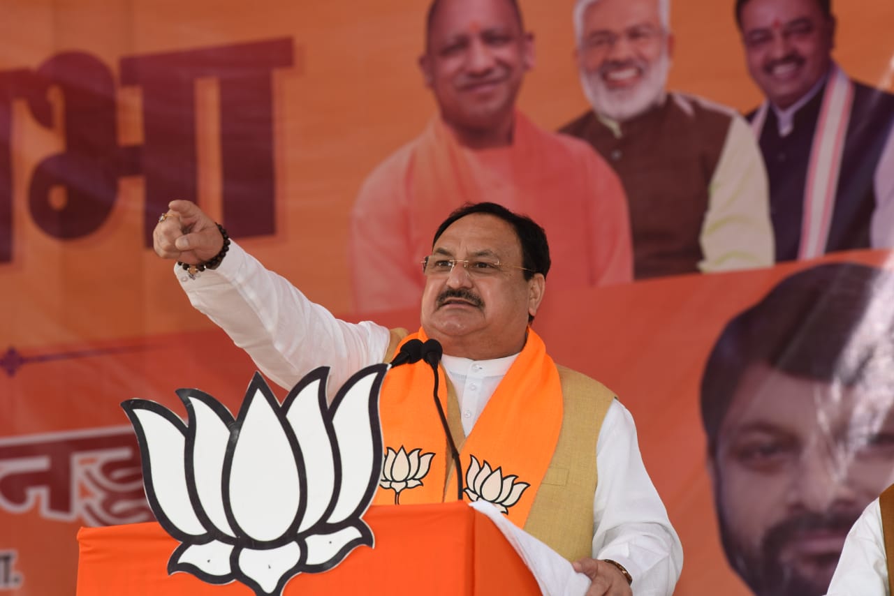 BJP National President Shri J.P. Nadda addressing a public meeting at Mahatma Gandhi Inter College, Amaniganj, Milkipur (U.P.)