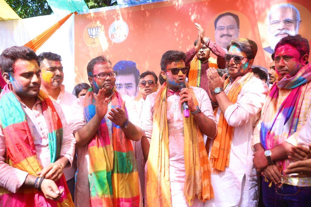 BJYM President Shri Tejasvi Surya celebrated the party’s phenomenal performance in the recently concluded four state elections with BJYM karyakartas at Delhi BJP State Office.