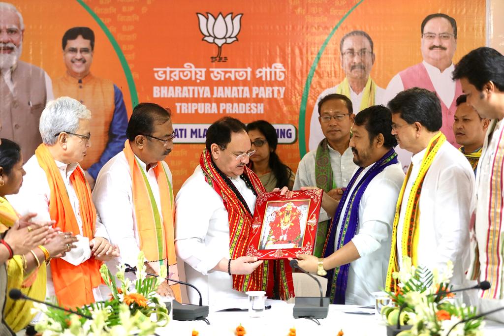 BJP National President Shri J.P. Nadda addressing Janjati MLAs and MDCs Meeting at State Guest House, Agartala (Tripura)