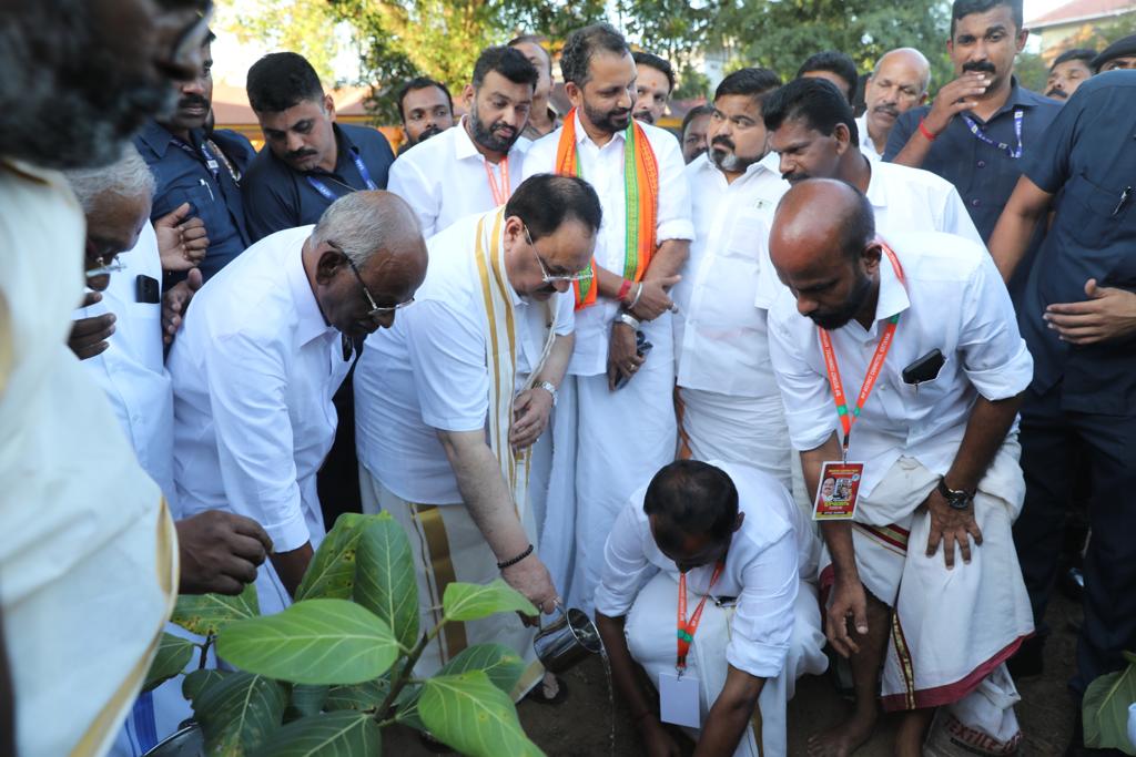 Hon'ble BJP National President Shri J.P. Nadda plant sapling on the banks of Meenachil Lake, Kottayam (Kerala)