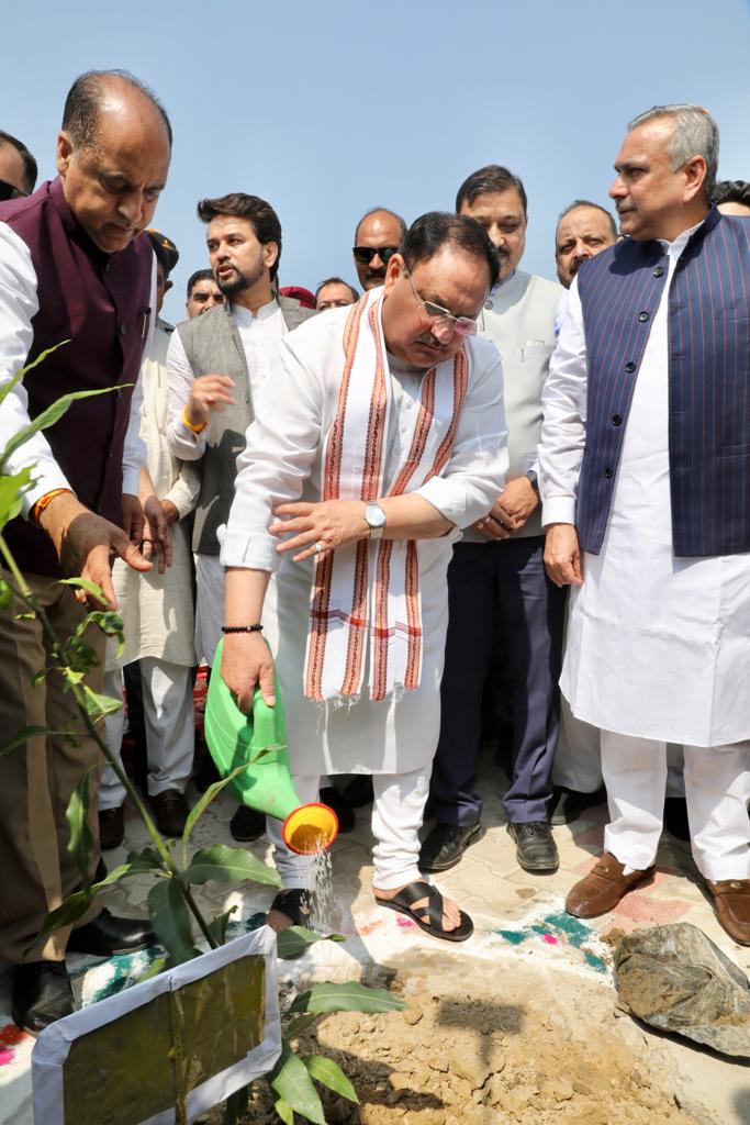 Hon’ble BJP National President Shri J.P. Nadda plant saplings at newly constructed Una BJP Distt Office (Himachal Pradesh)