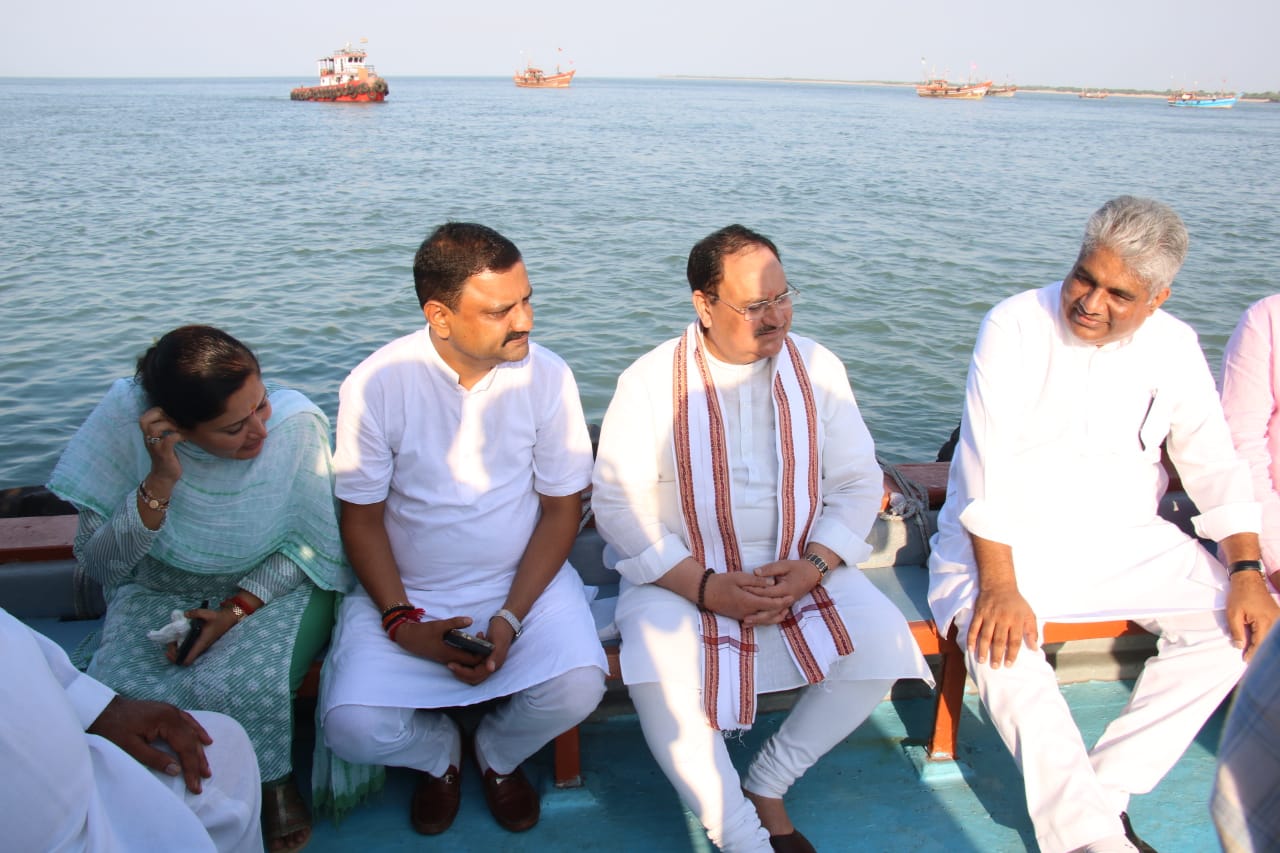 BJP National President Shri J.P. Nadda offered prayers at Dwarakadheesh Temple, Dwarka (Guajrat)