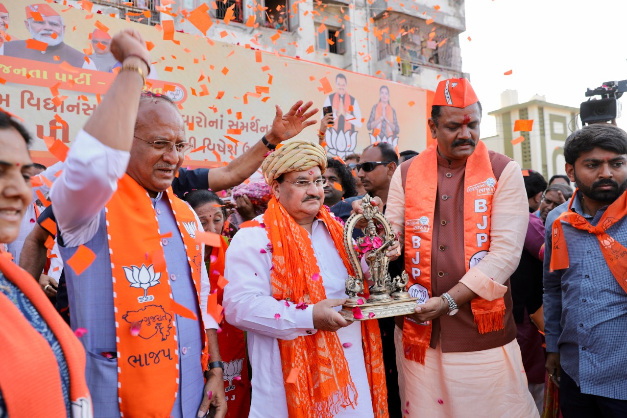 Road show of BJP National President Shri J.P. Nadda at Shashtrinagar, Ghantivalo Chowk in Bhavnagar West (Gujarat)